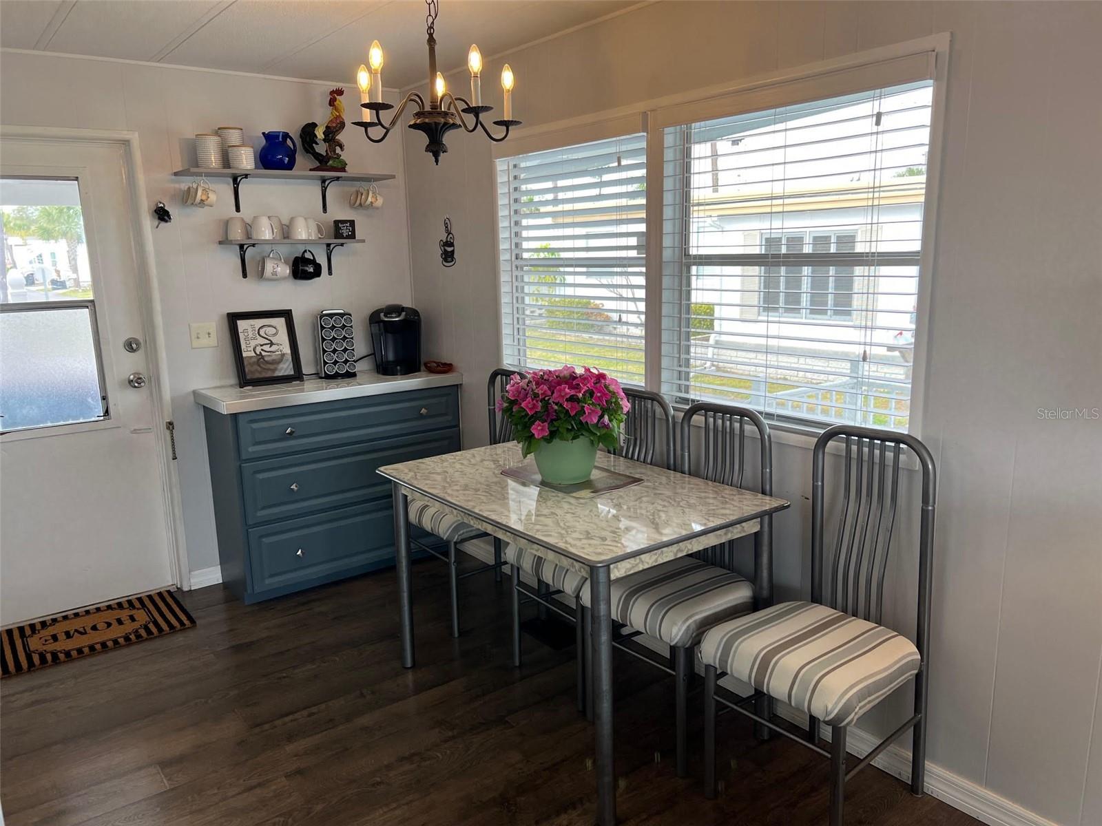 Image 11 of 26 For 12766 Seminole Boulevard 38