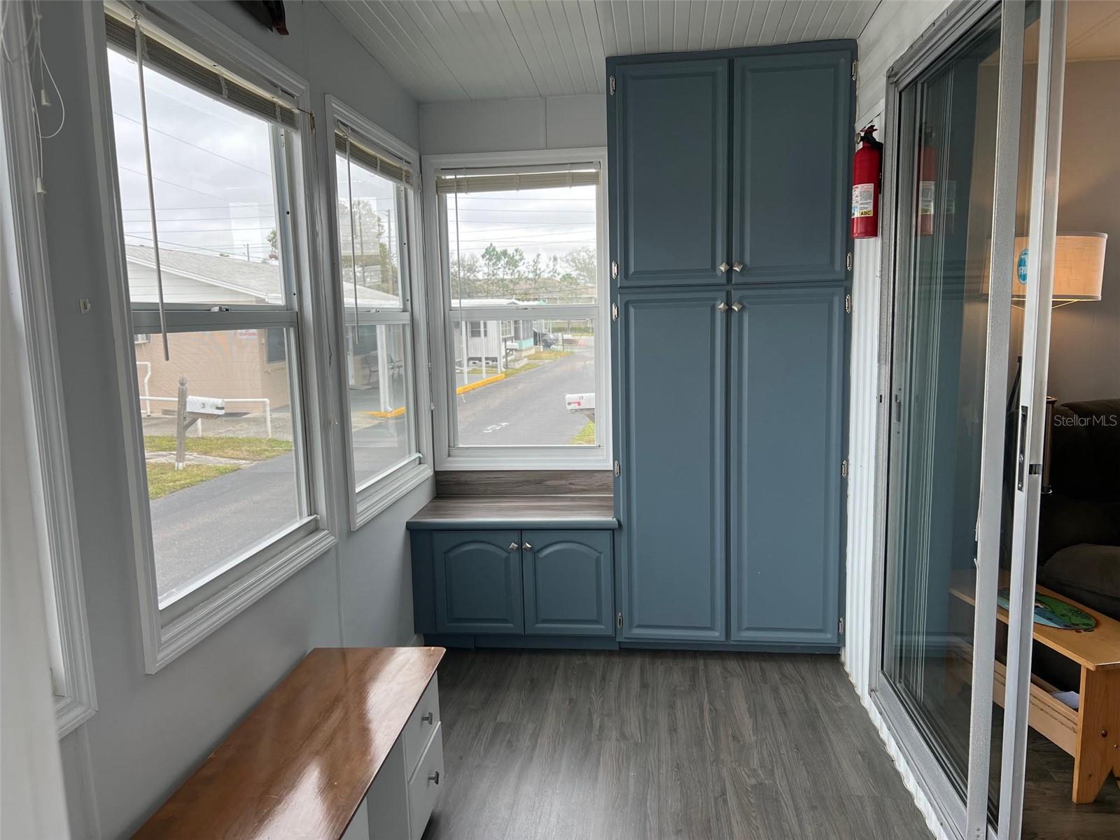 Image 16 of 26 For 12766 Seminole Boulevard 38