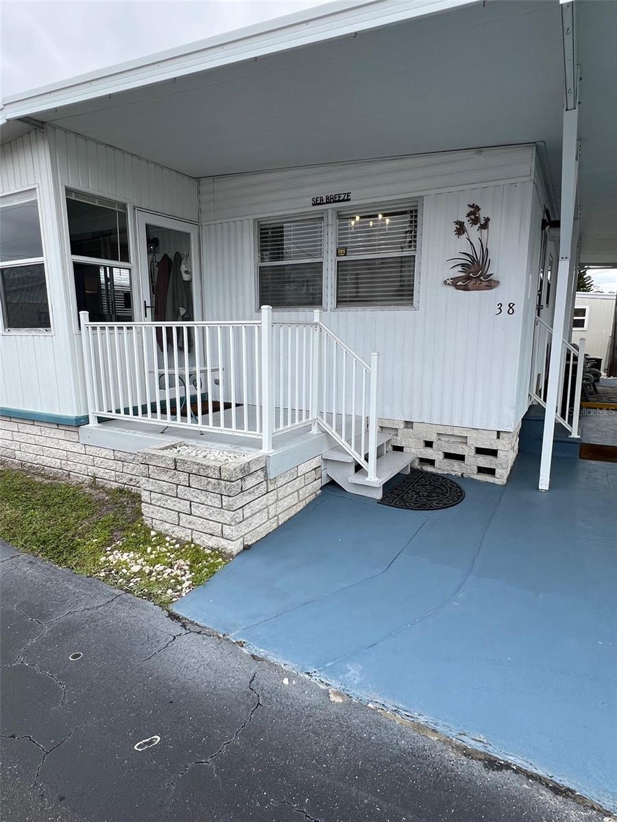 Image 4 of 26 For 12766 Seminole Boulevard 38