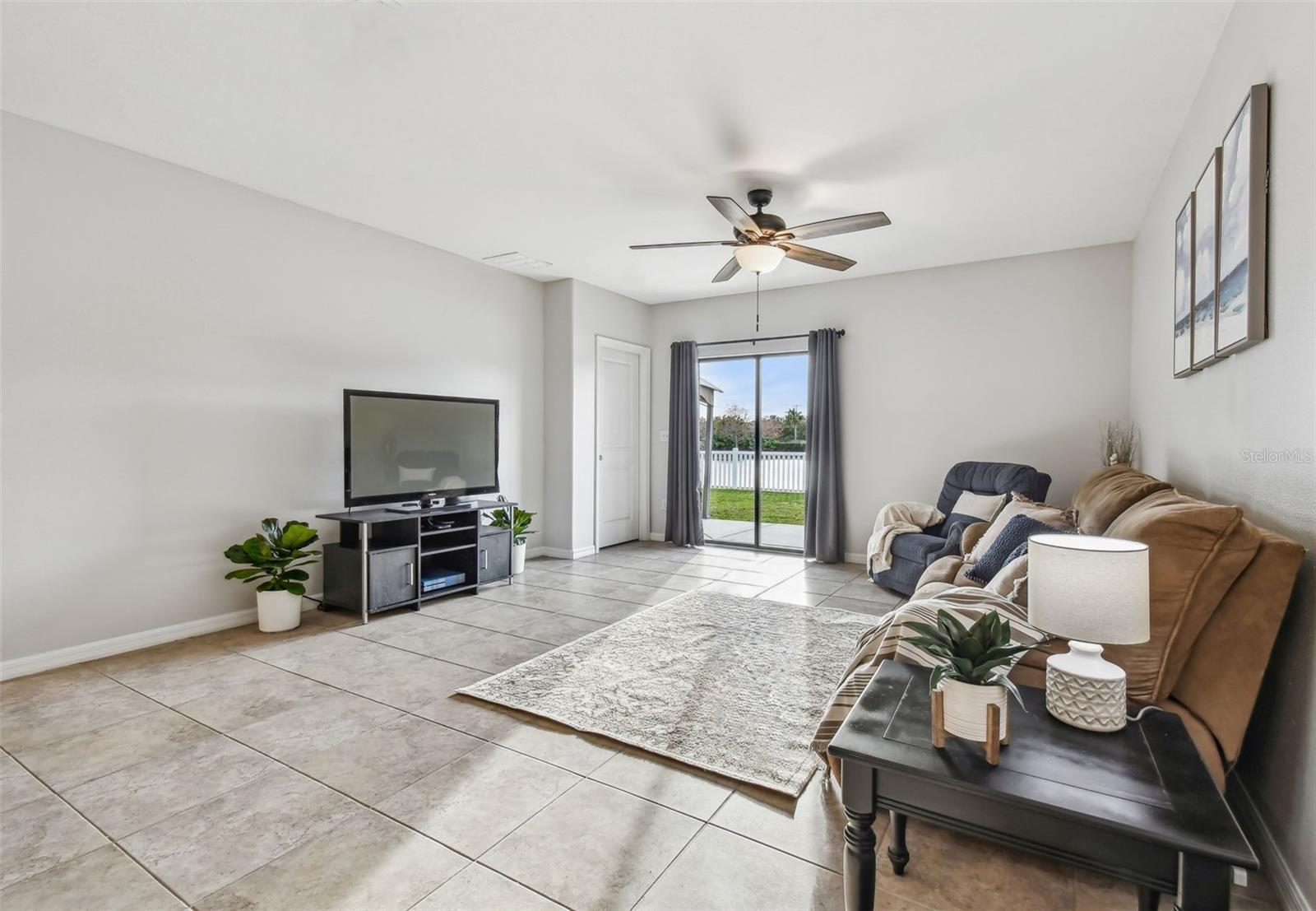 Listing photo id 17 for 11127 Hudson Hills Lane