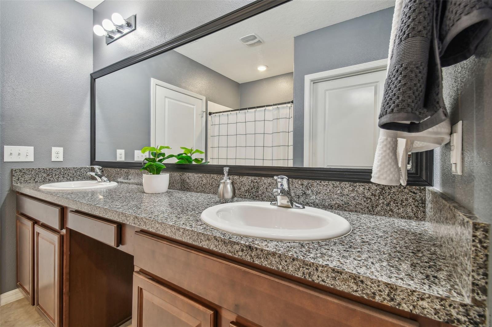Listing photo id 20 for 11127 Hudson Hills Lane