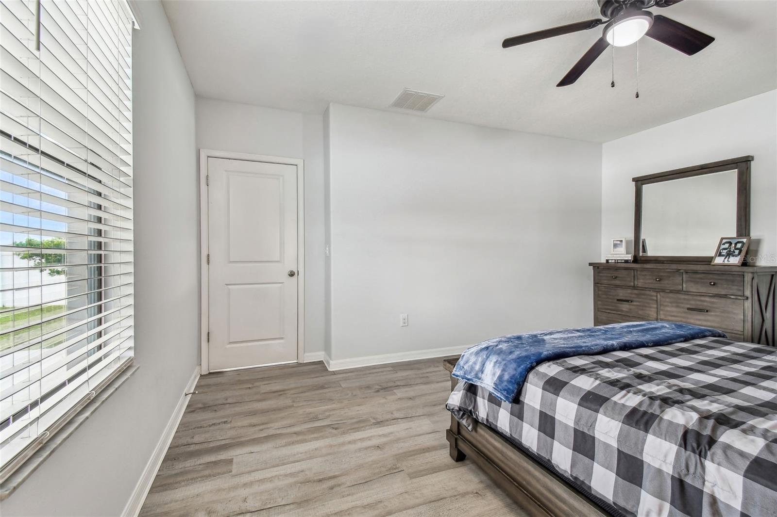 Listing photo id 23 for 11127 Hudson Hills Lane