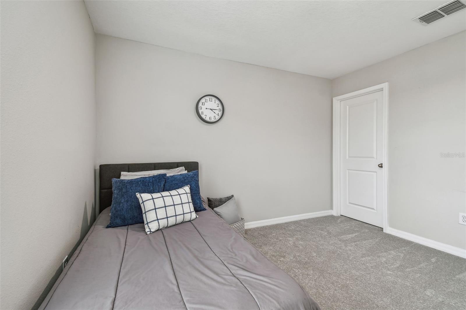 Listing photo id 42 for 11127 Hudson Hills Lane