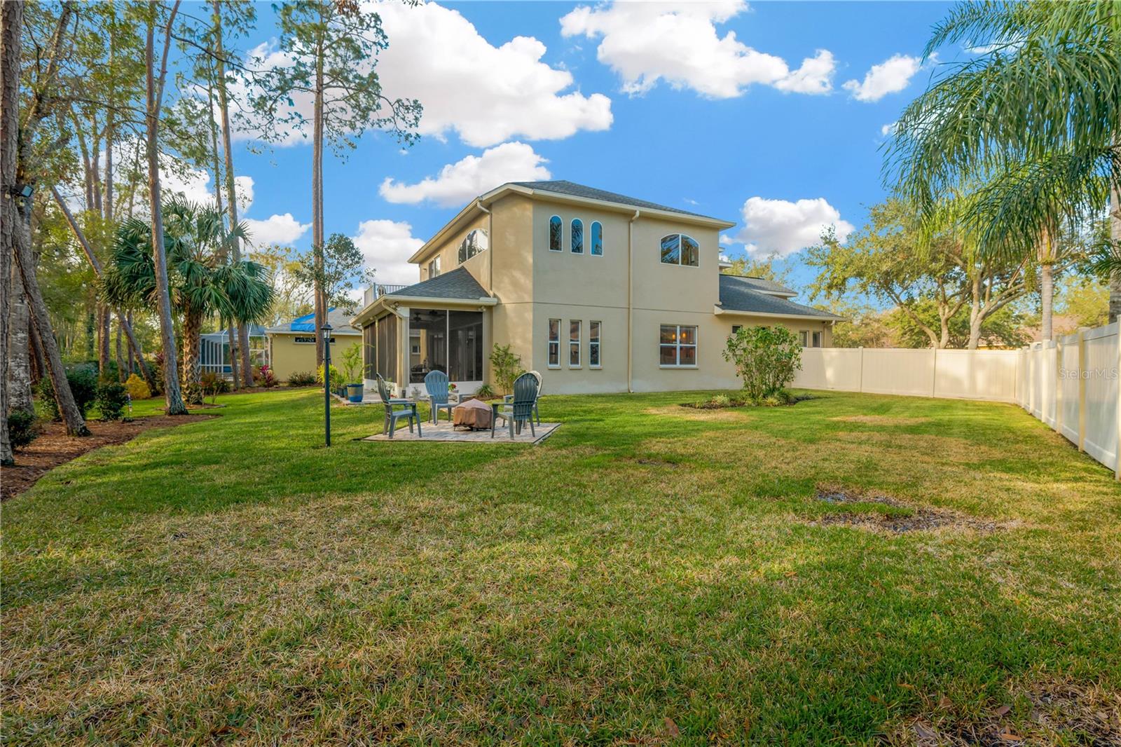 Listing photo id 27 for 1748 Highland Oaks Boulevard