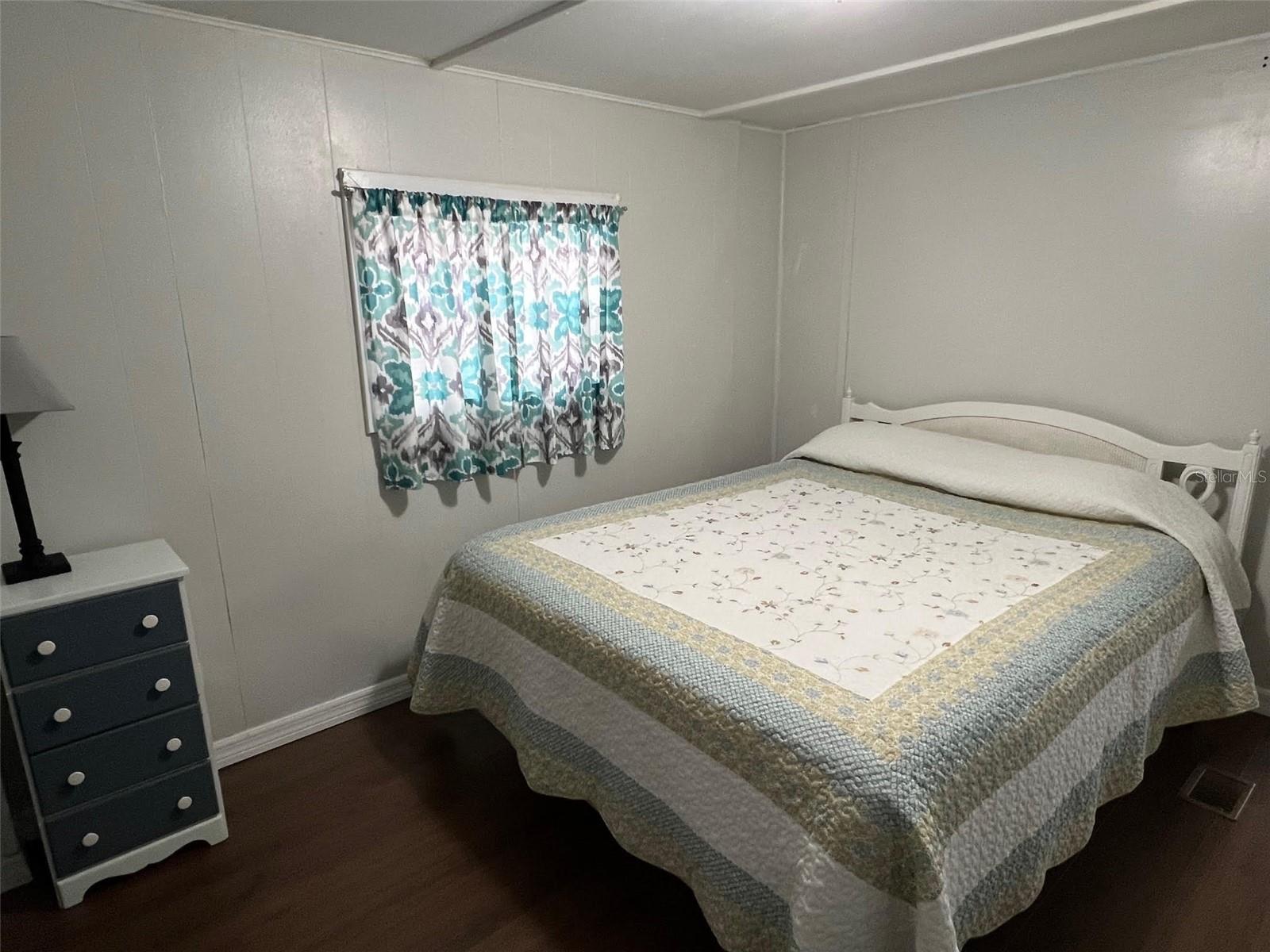 Image 18 of 22 For 12674 Seminole Boulevard S10