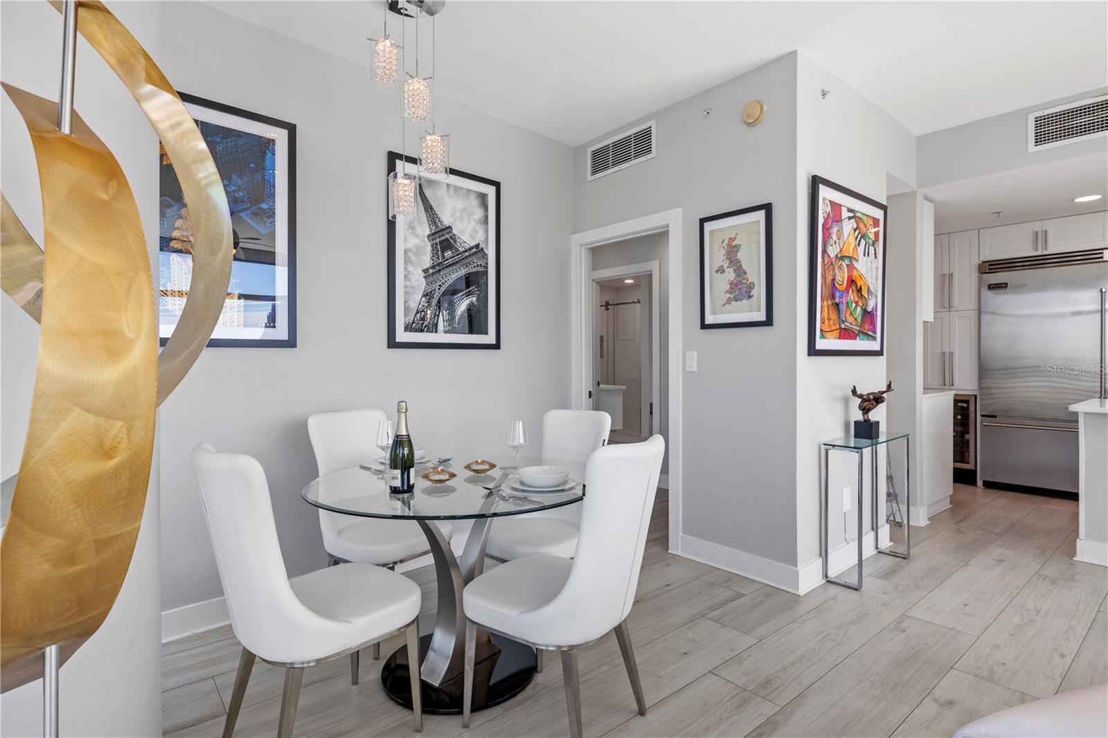 Listing photo id 25 for 1120 Kennedy Boulevard 1514