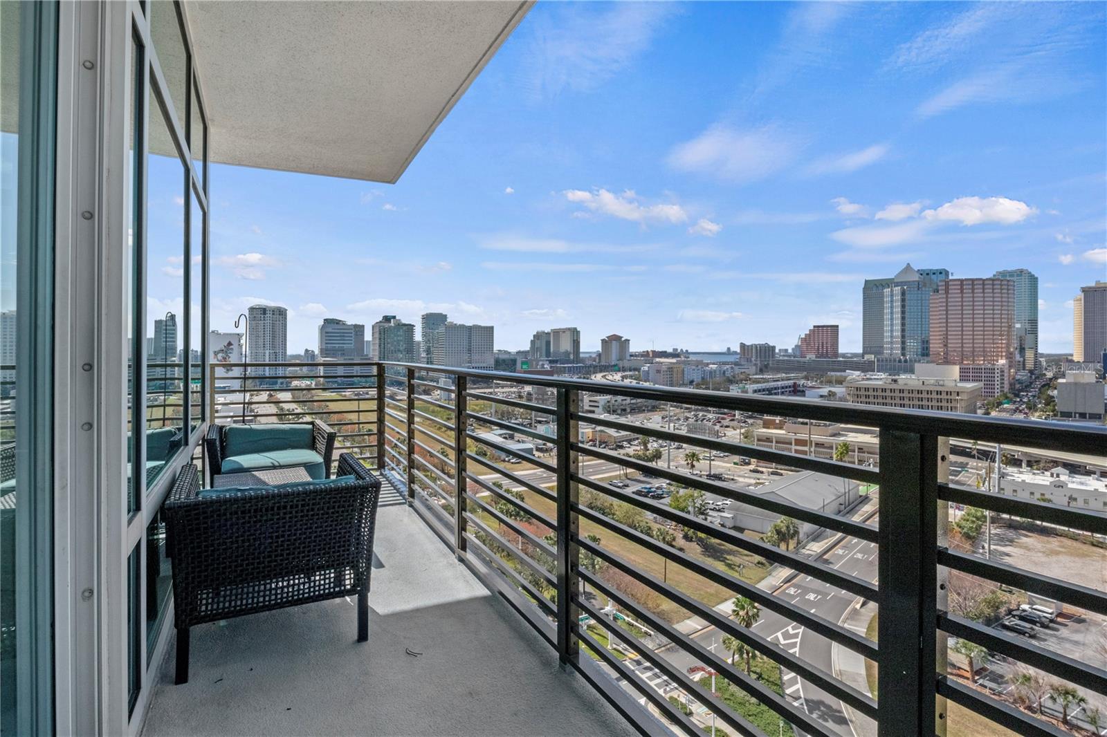 Listing photo id 27 for 1120 Kennedy Boulevard 1514