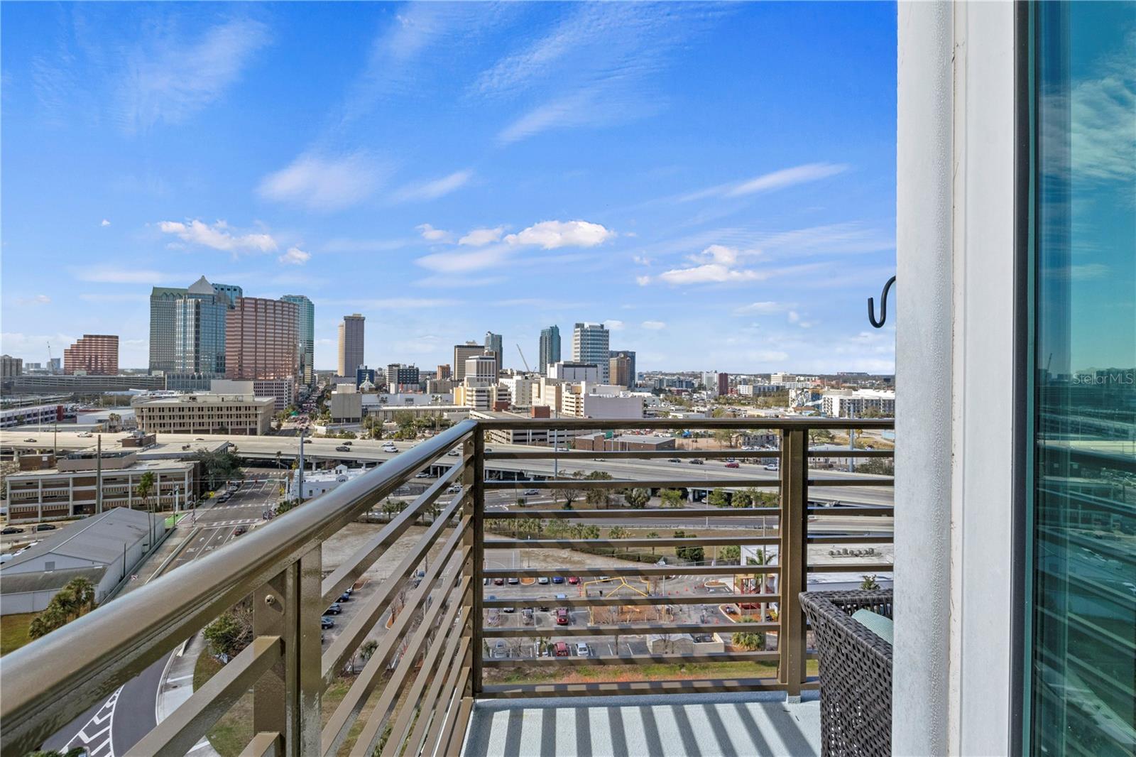 Listing photo id 29 for 1120 Kennedy Boulevard 1514