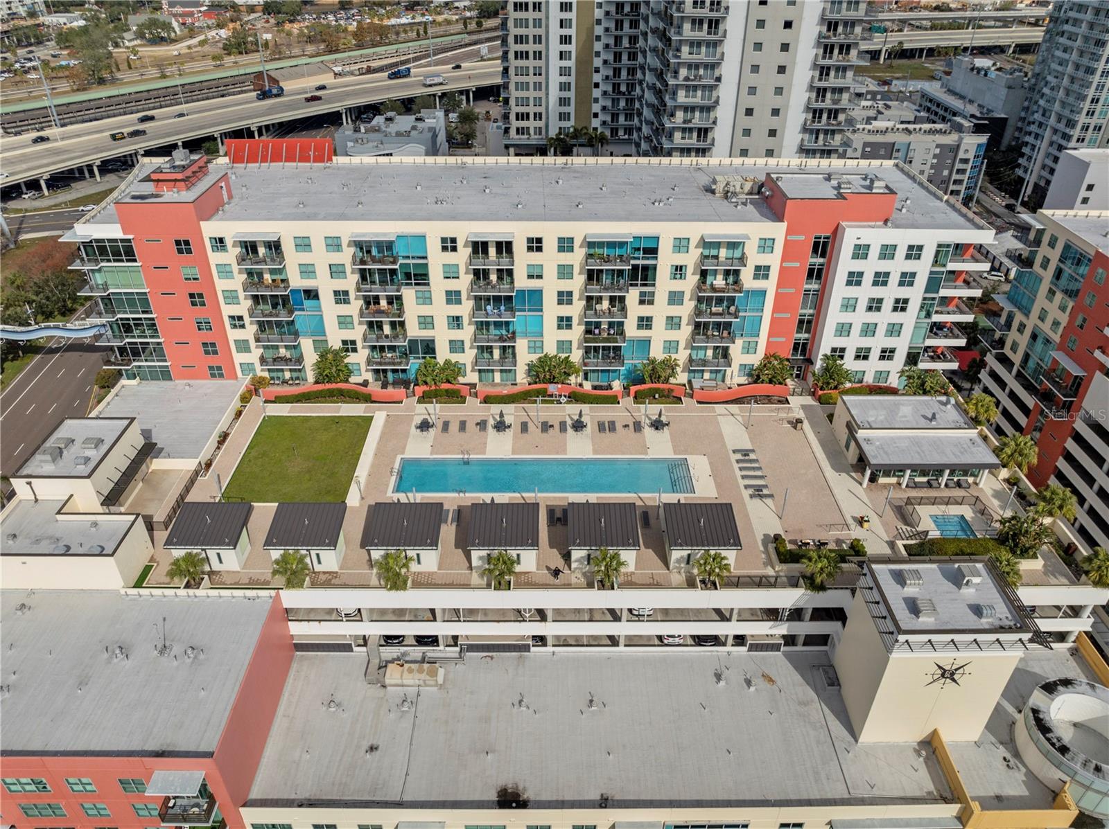 Listing photo id 50 for 1120 Kennedy Boulevard 1514