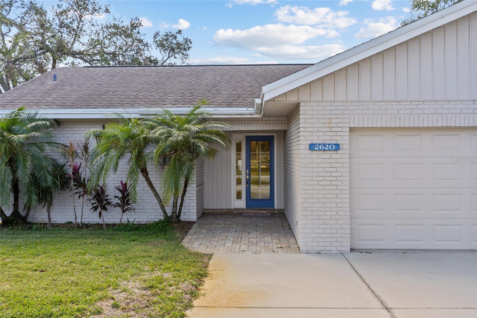 Listing photo id 44 for 2620 Renatta Drive