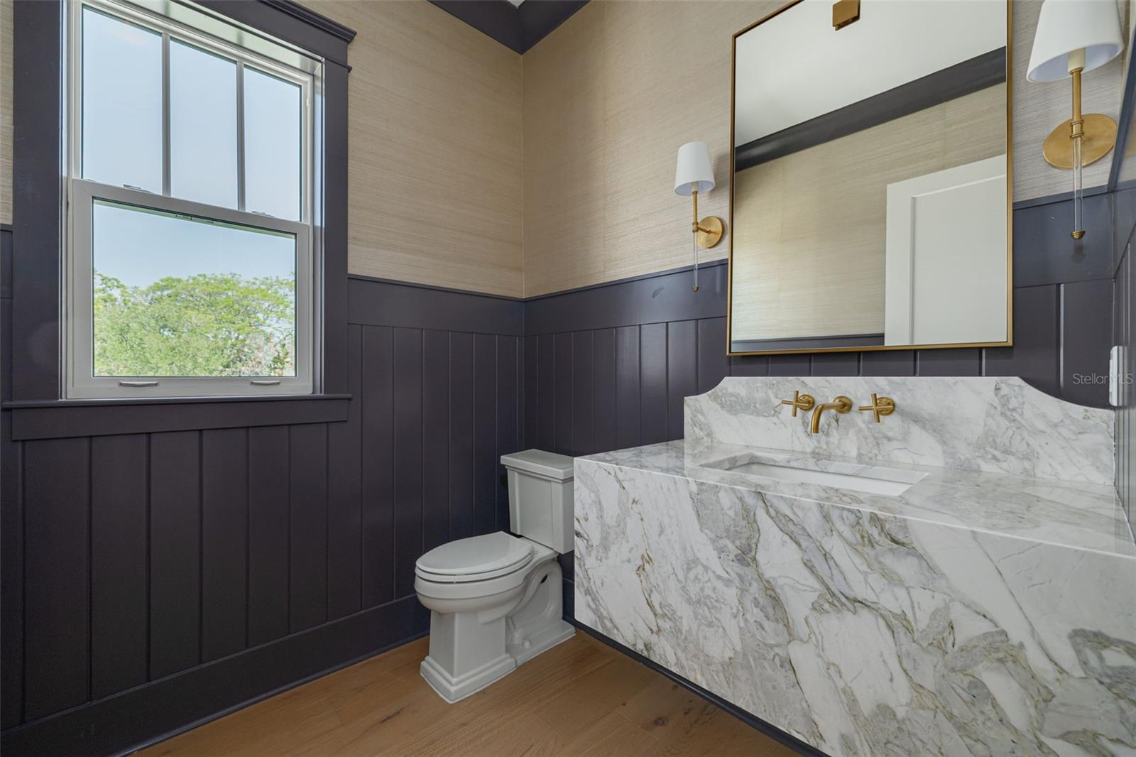 Image 45 of 64 For 323 Appian Way Ne