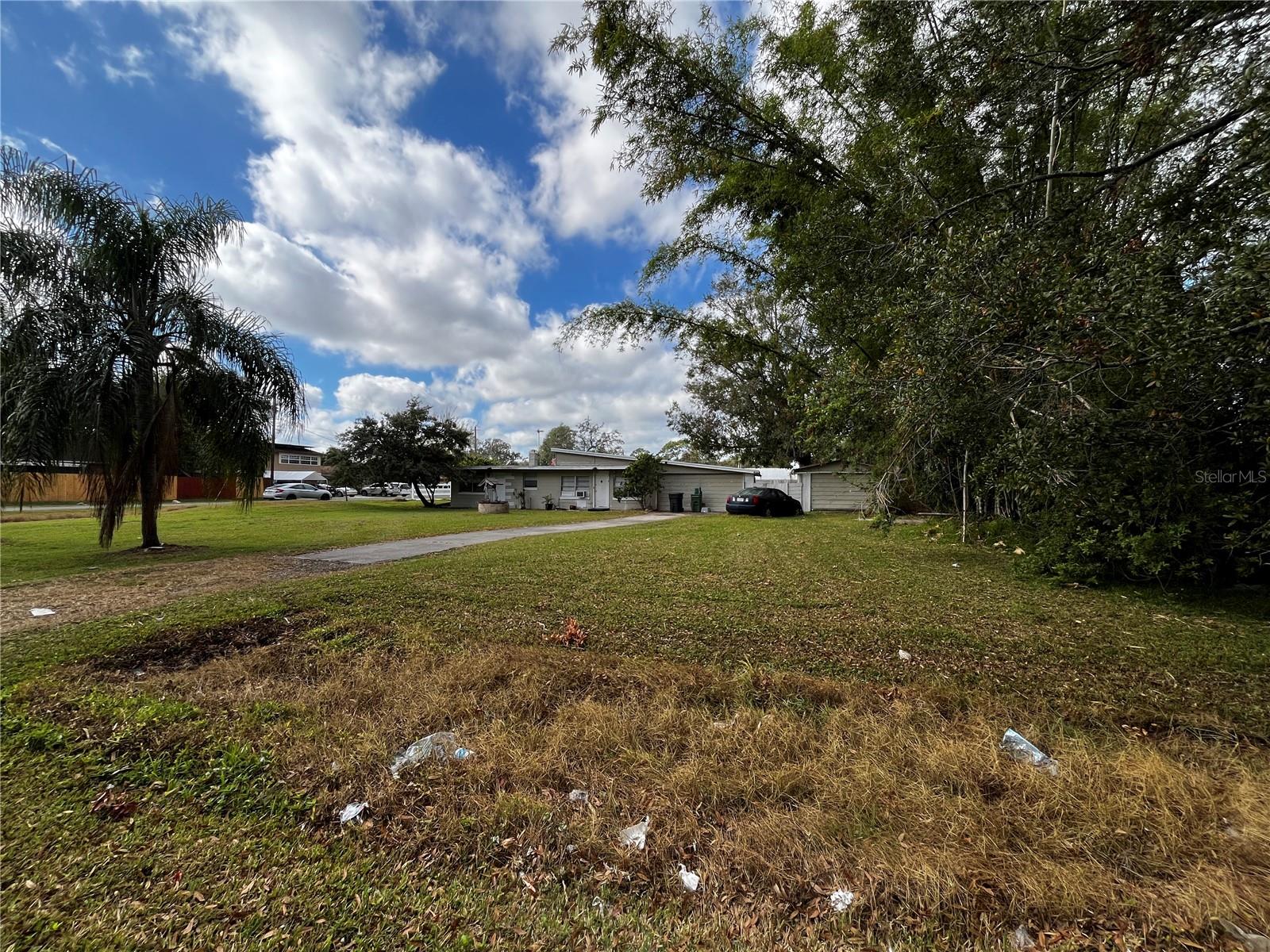 Image 8 of 26 For 8302 Lois Avenue