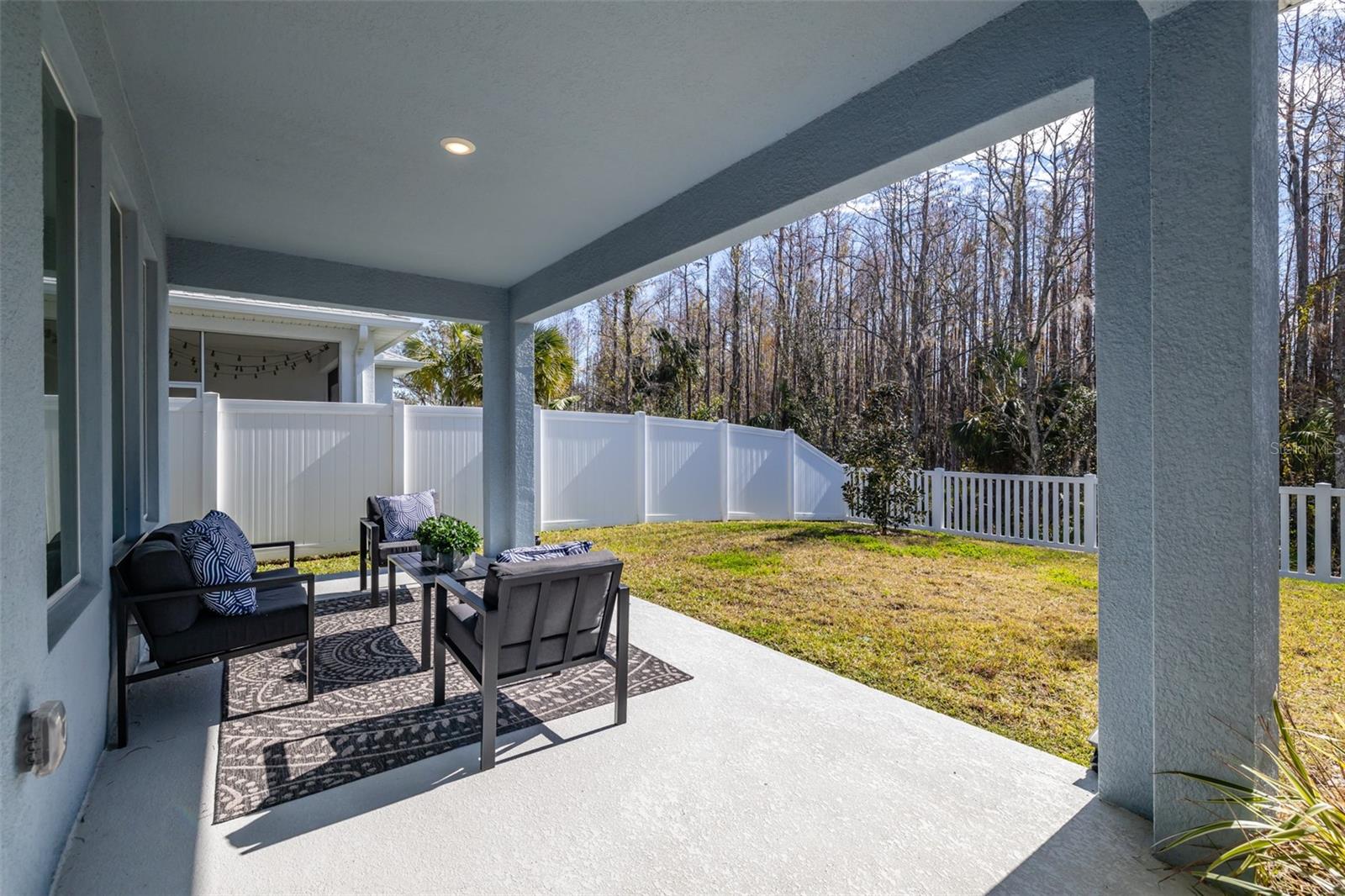 Listing photo id 41 for 28818 Orange Berry Drive