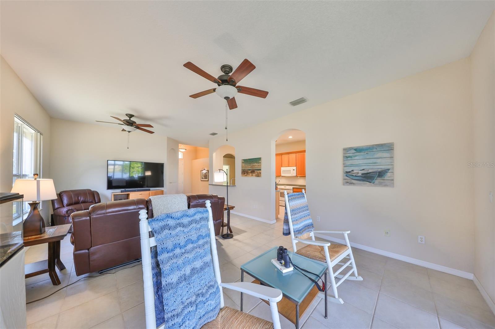 Image 9 of 35 For 1031 Emerald Dunes Drive