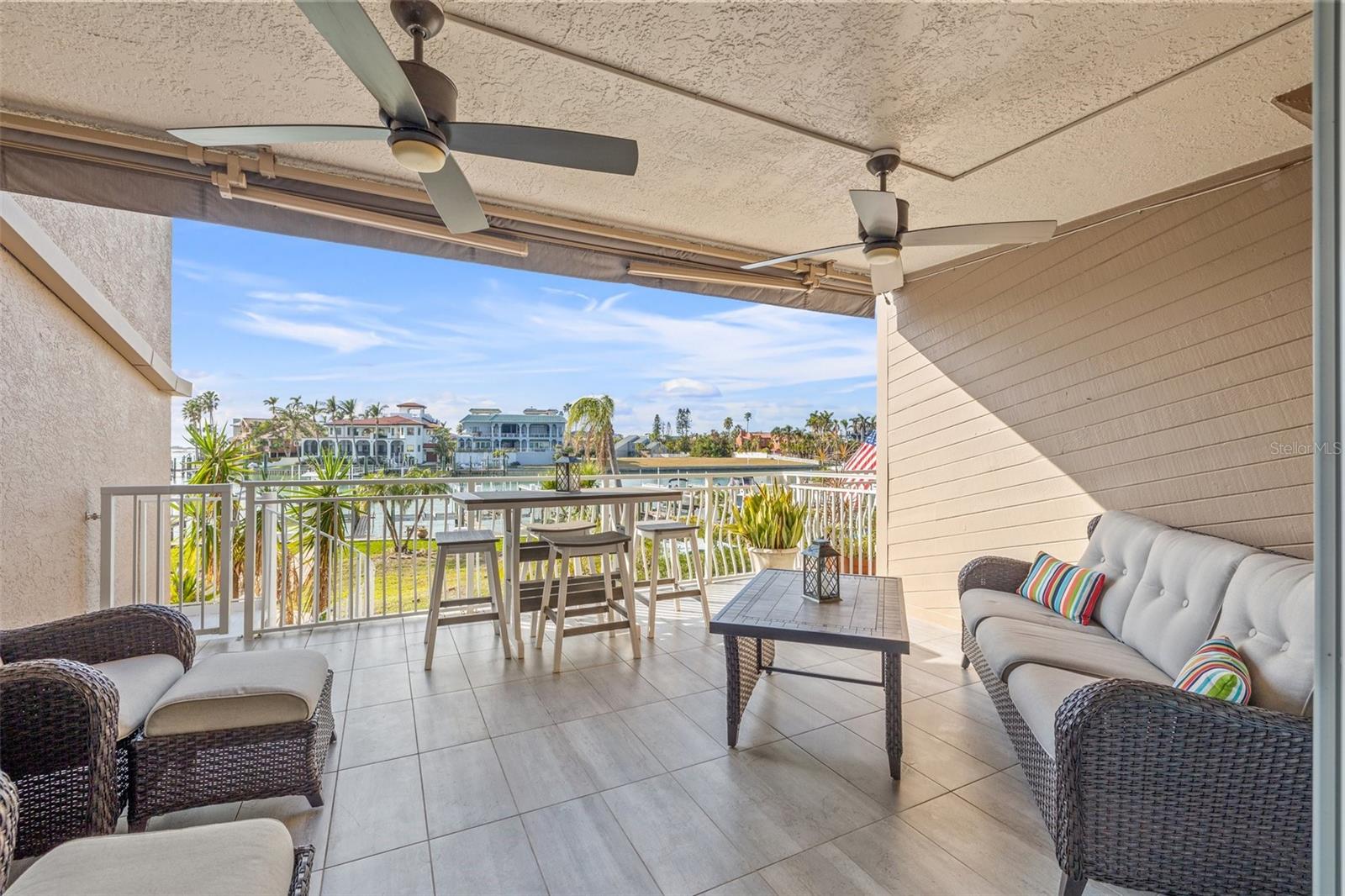 Listing photo id 10 for 936 Pinellas Bayway S T10