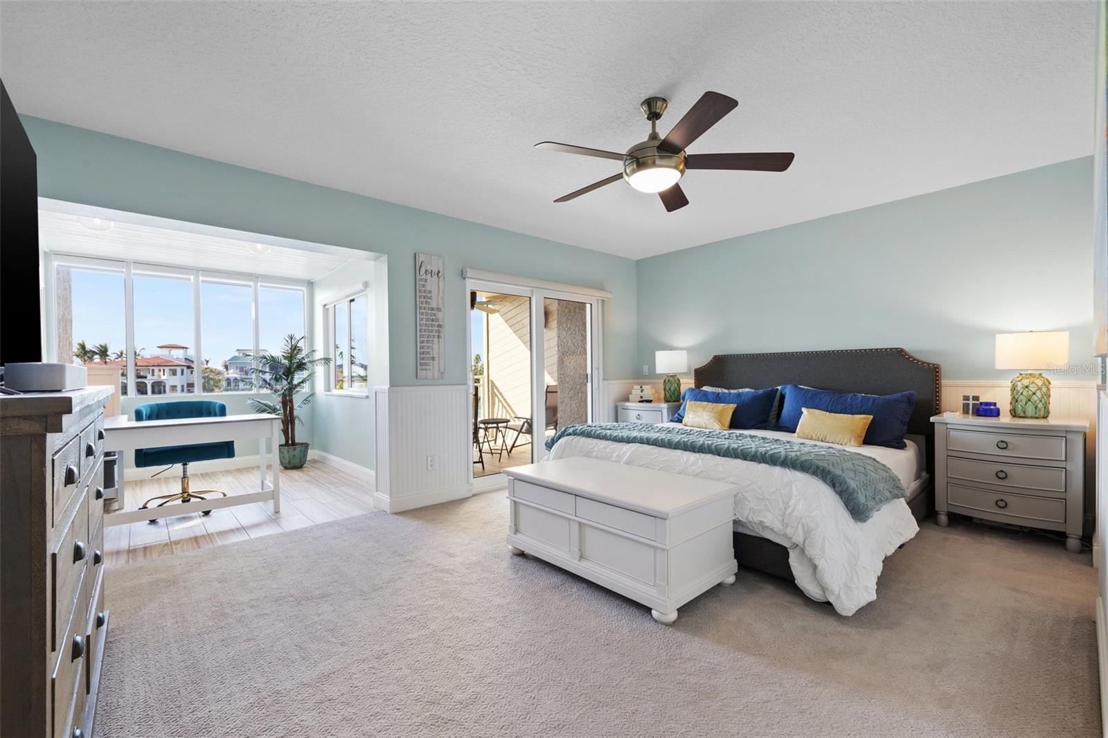 Listing photo id 28 for 936 Pinellas Bayway S T10