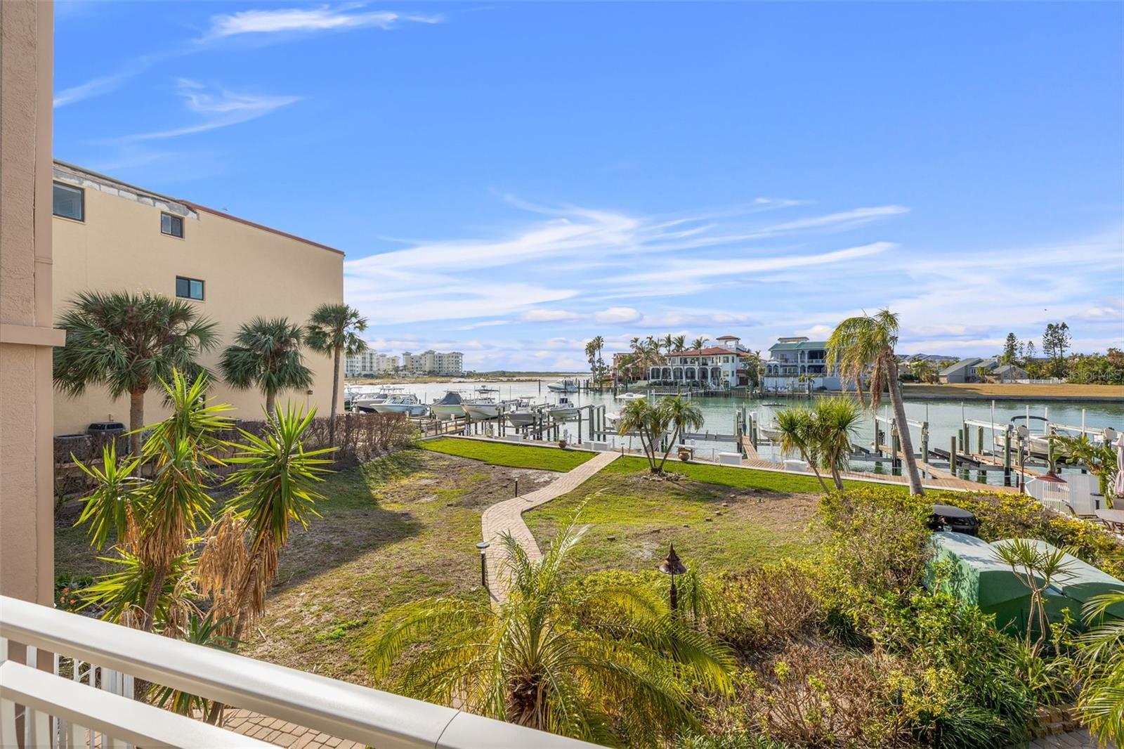 Listing photo id 32 for 936 Pinellas Bayway S T10