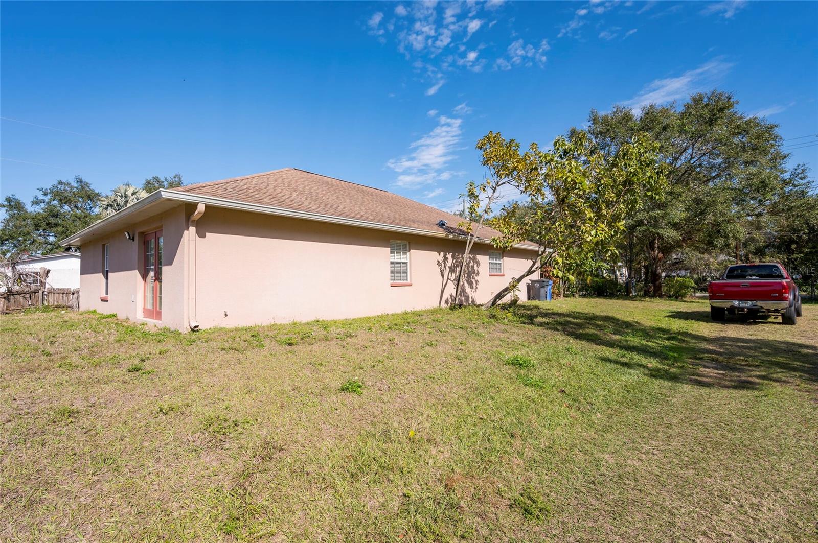 Listing photo id 31 for 1625 58th Street