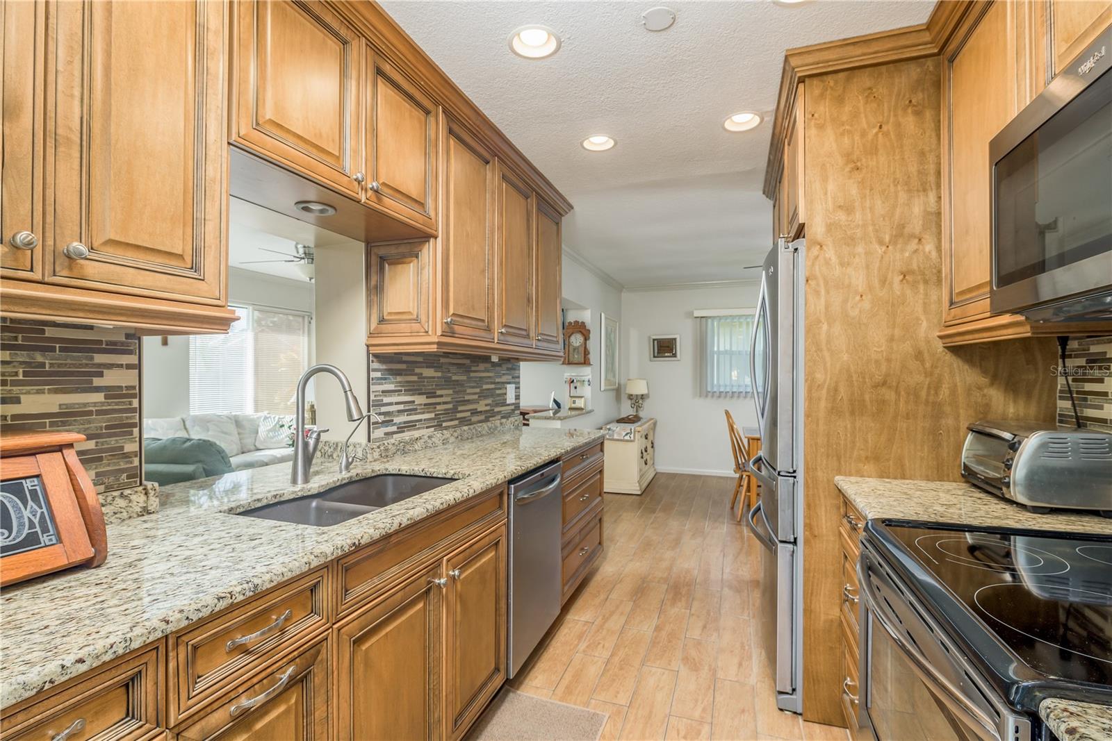 Image 11 of 32 For 102 Stafford Drive