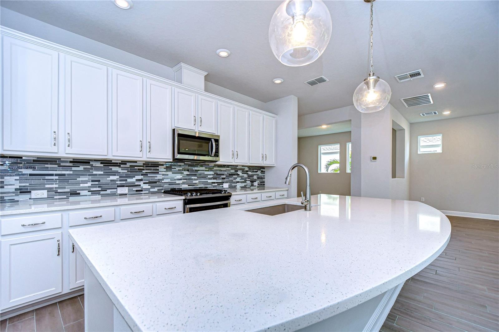 Image 12 of 31 For 6112 Plover Meadow Street