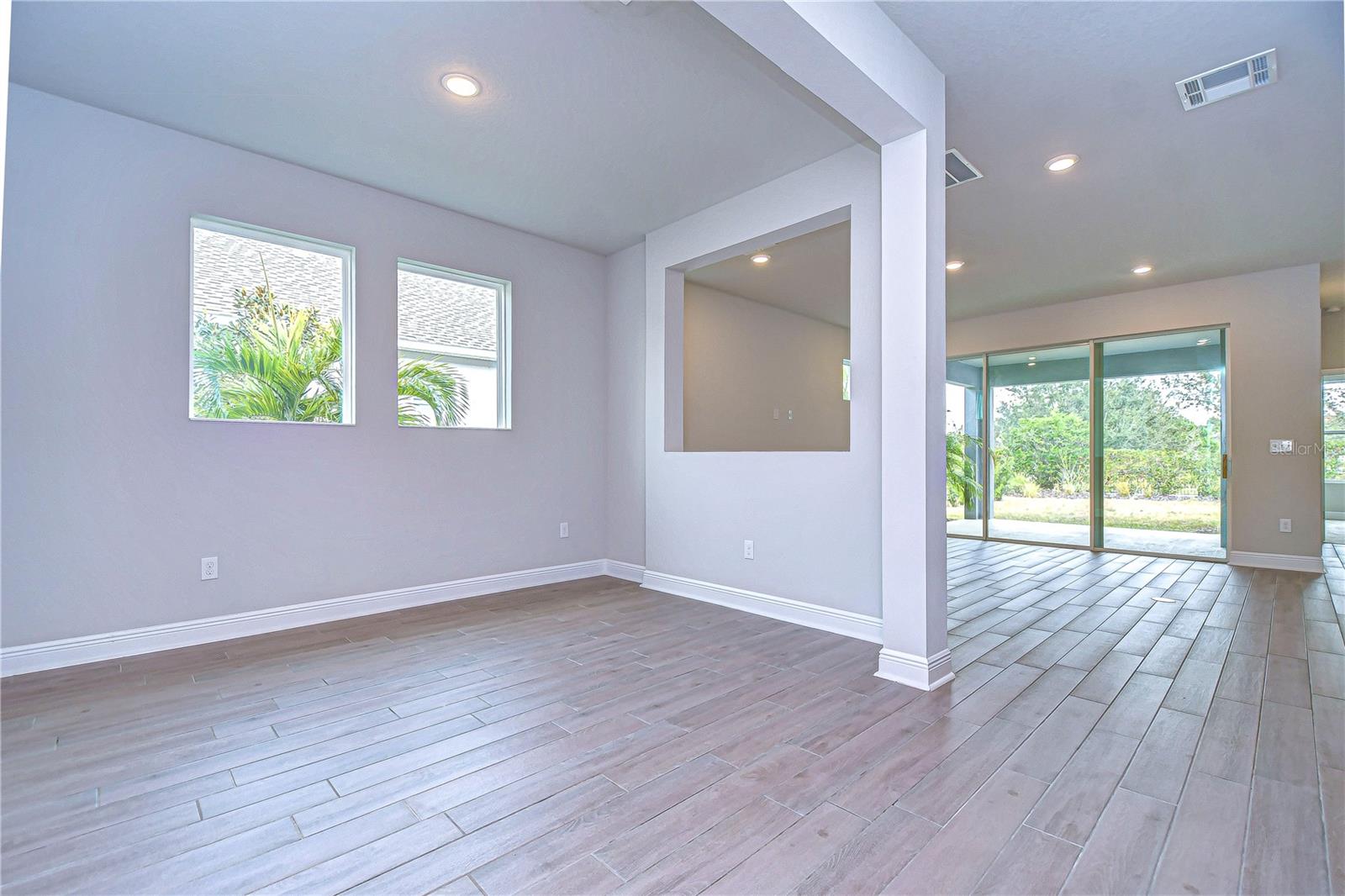 Image 8 of 31 For 6112 Plover Meadow Street