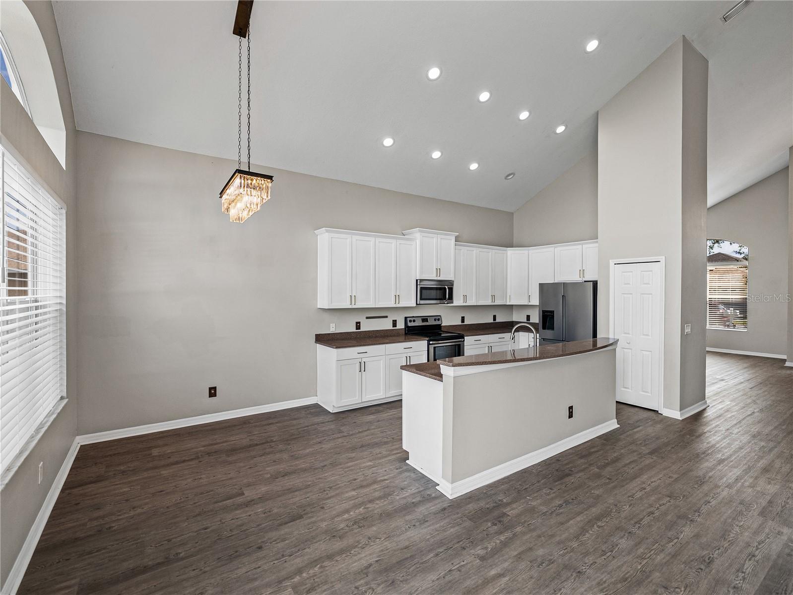 Image 17 of 72 For 4351 Highcroft Drive