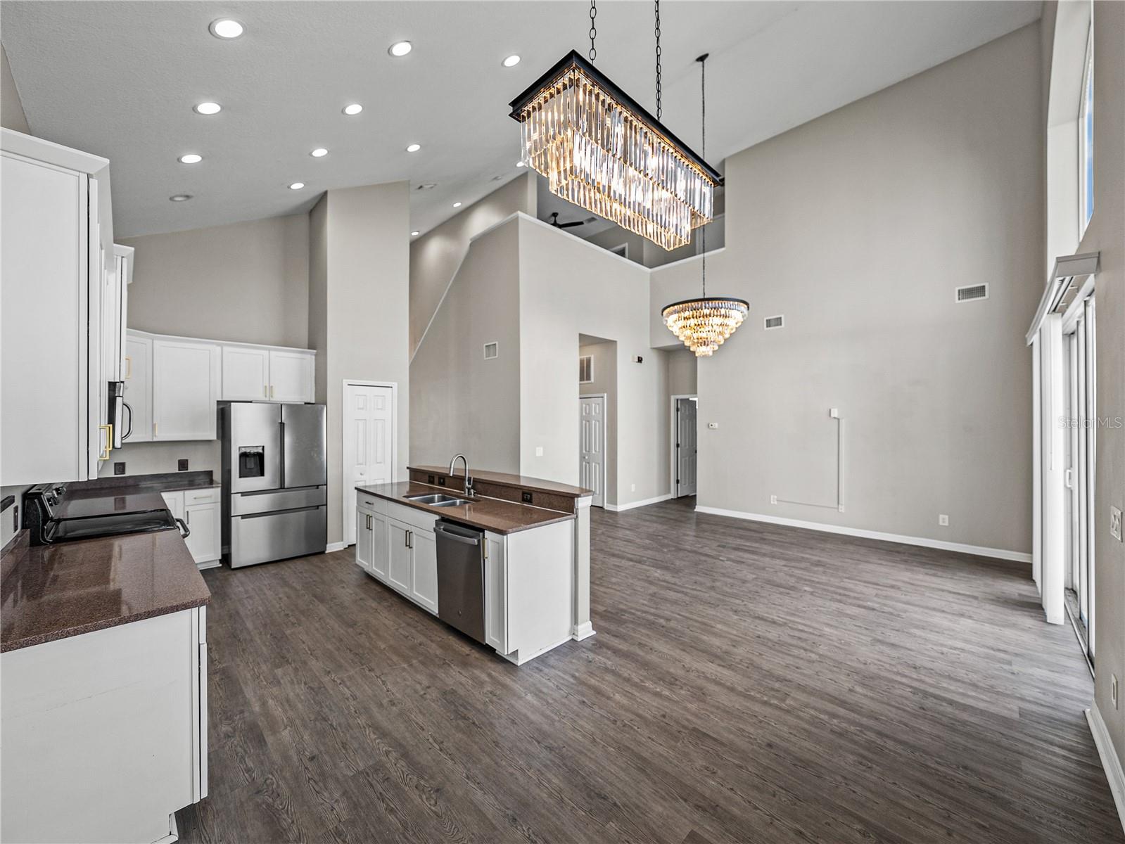 Image 18 of 72 For 4351 Highcroft Drive