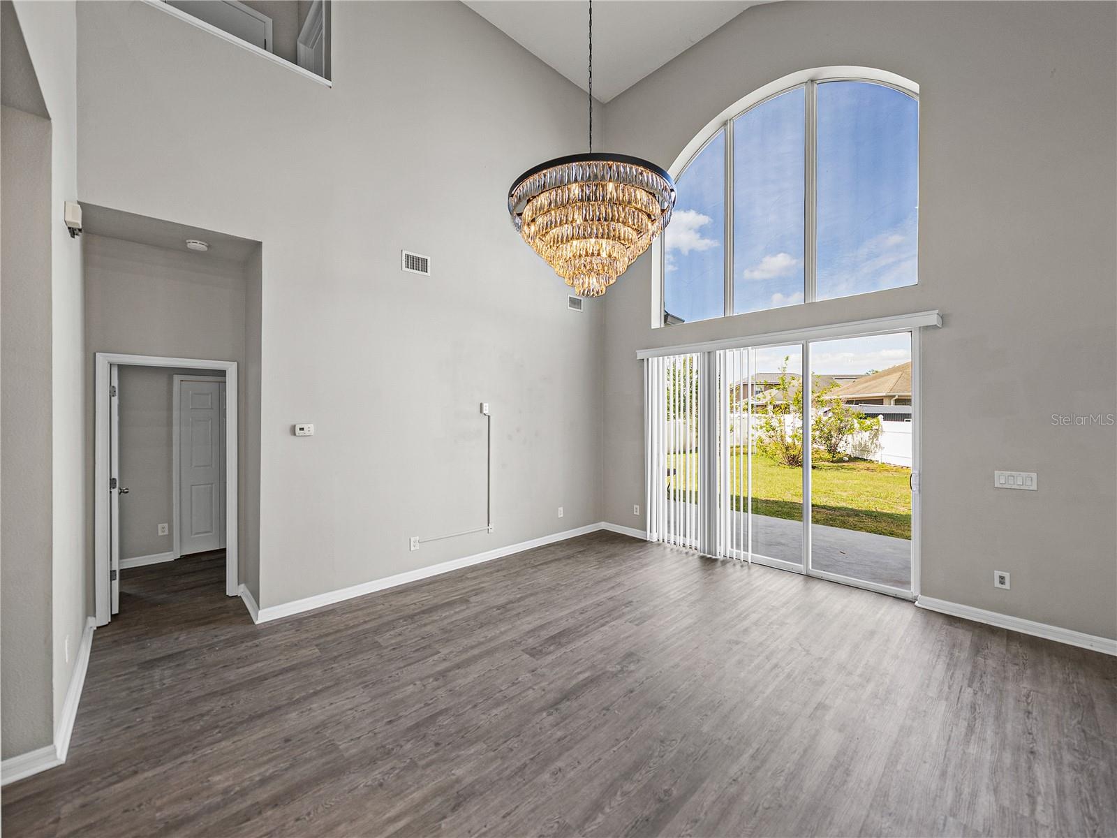 Image 23 of 72 For 4351 Highcroft Drive