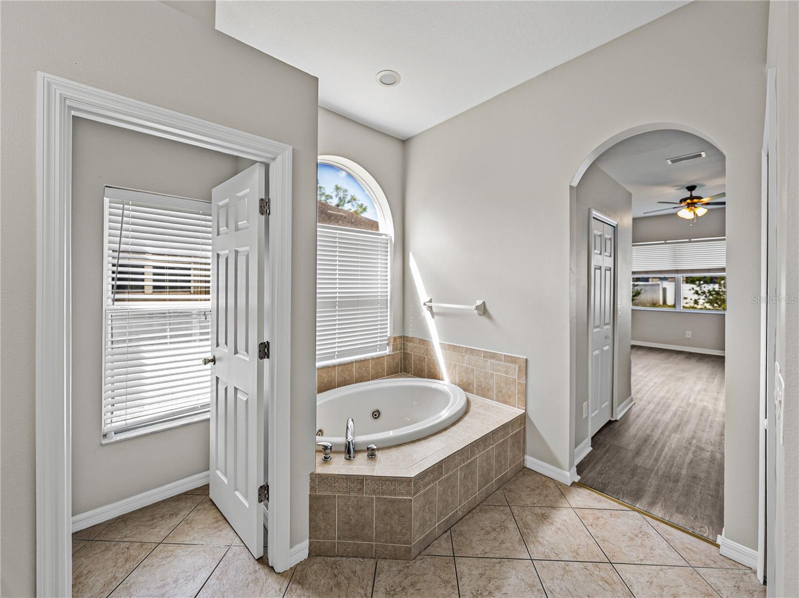 Image 37 of 72 For 4351 Highcroft Drive