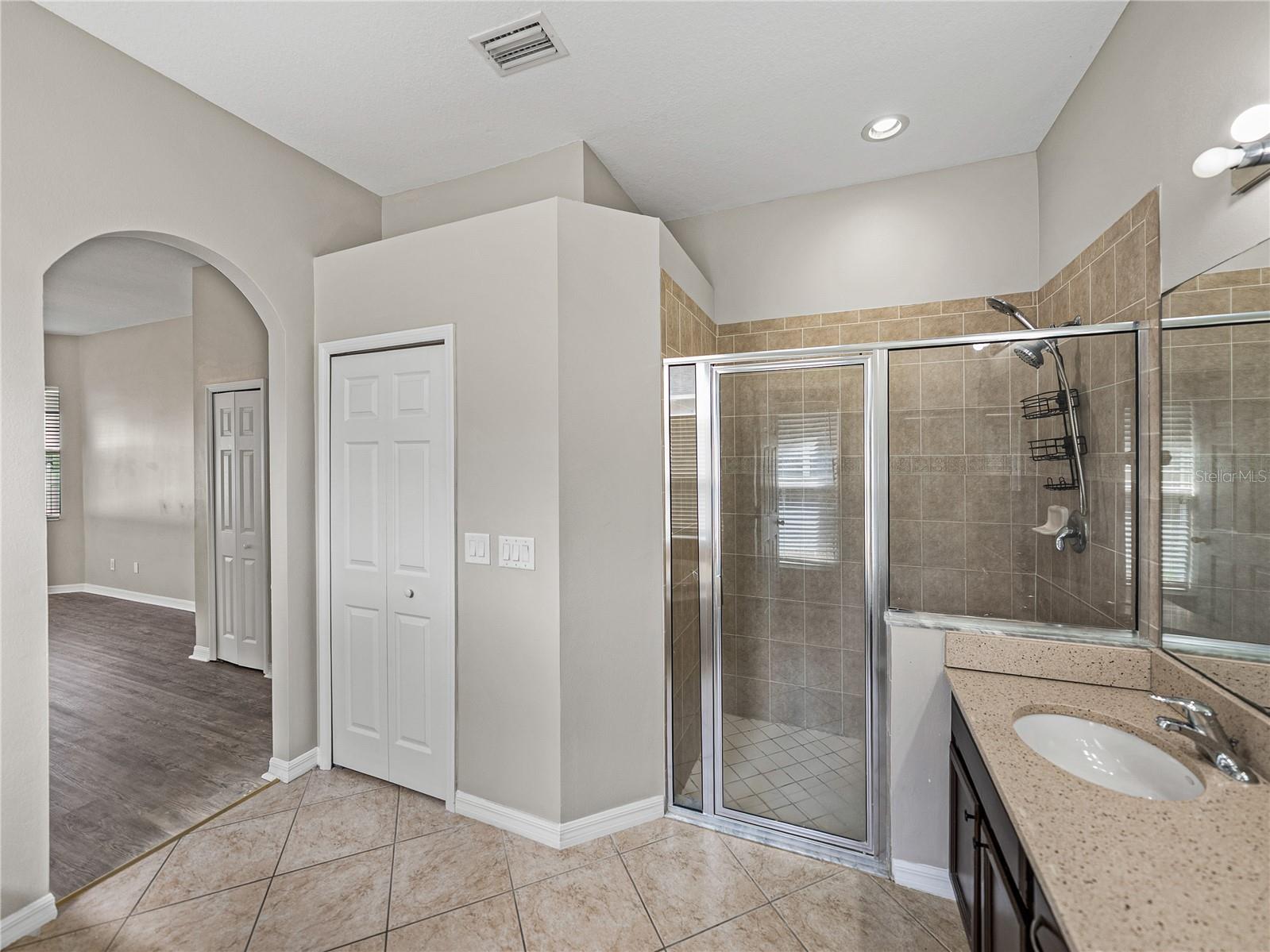 Image 38 of 72 For 4351 Highcroft Drive