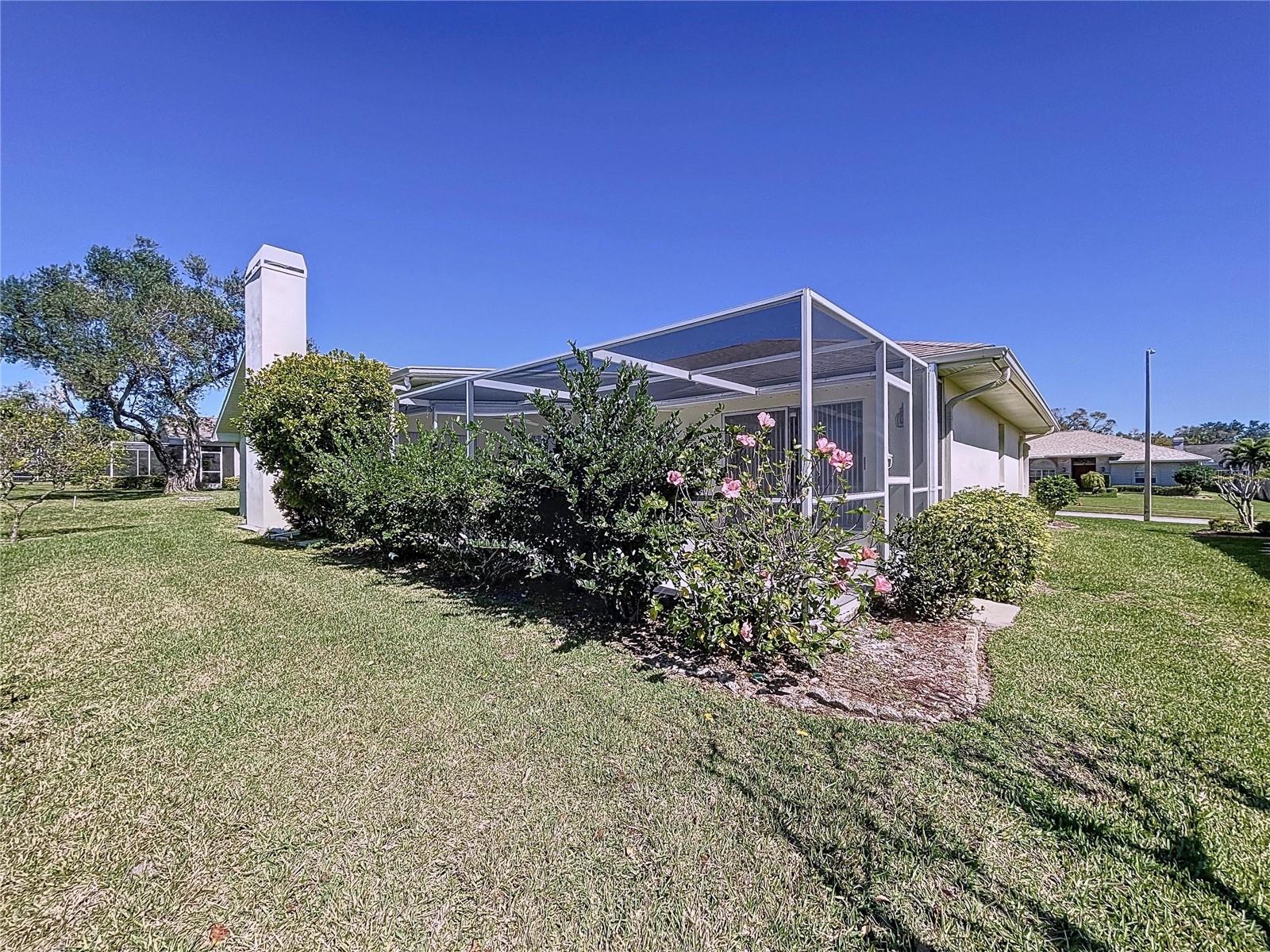 Listing photo id 45 for 2722 Scobee Drive