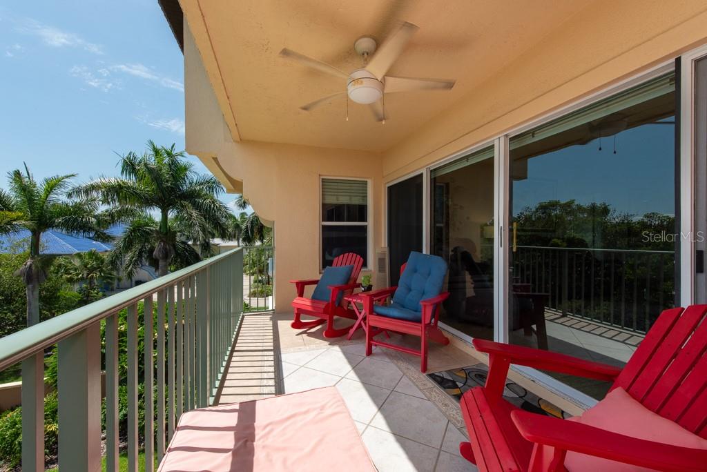 Image 50 of 99 For 1695 Pinellas Bayway S E4