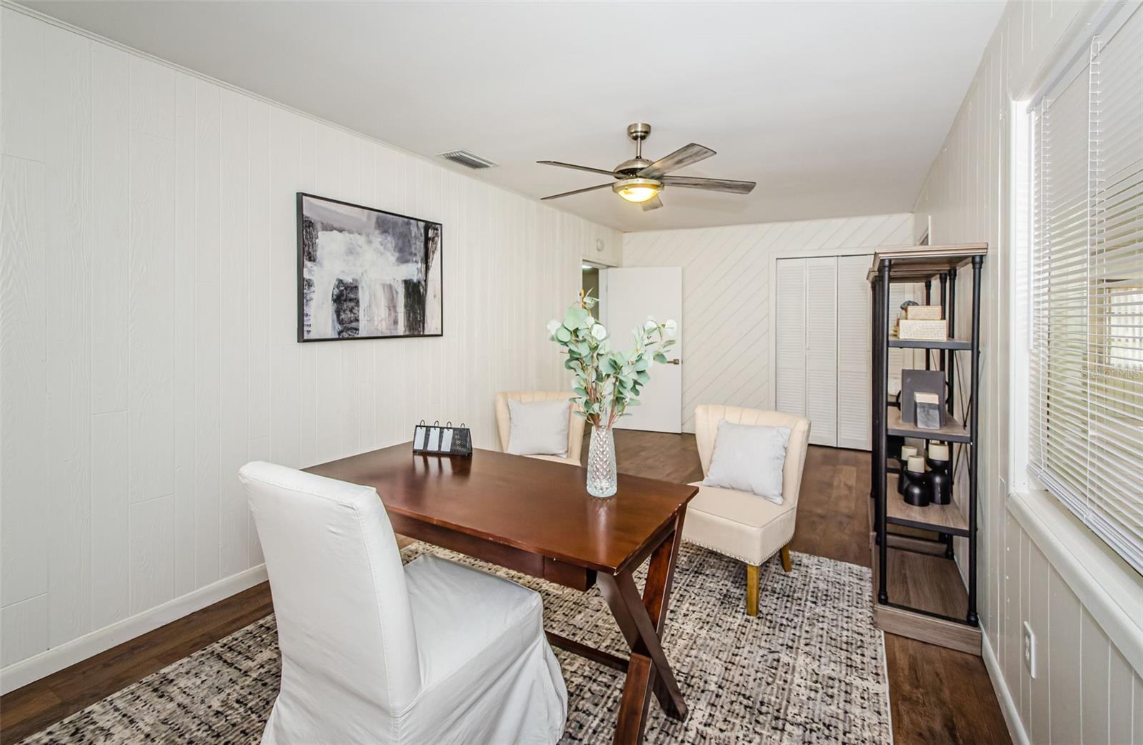 Listing photo id 24 for 12708 52nd Street