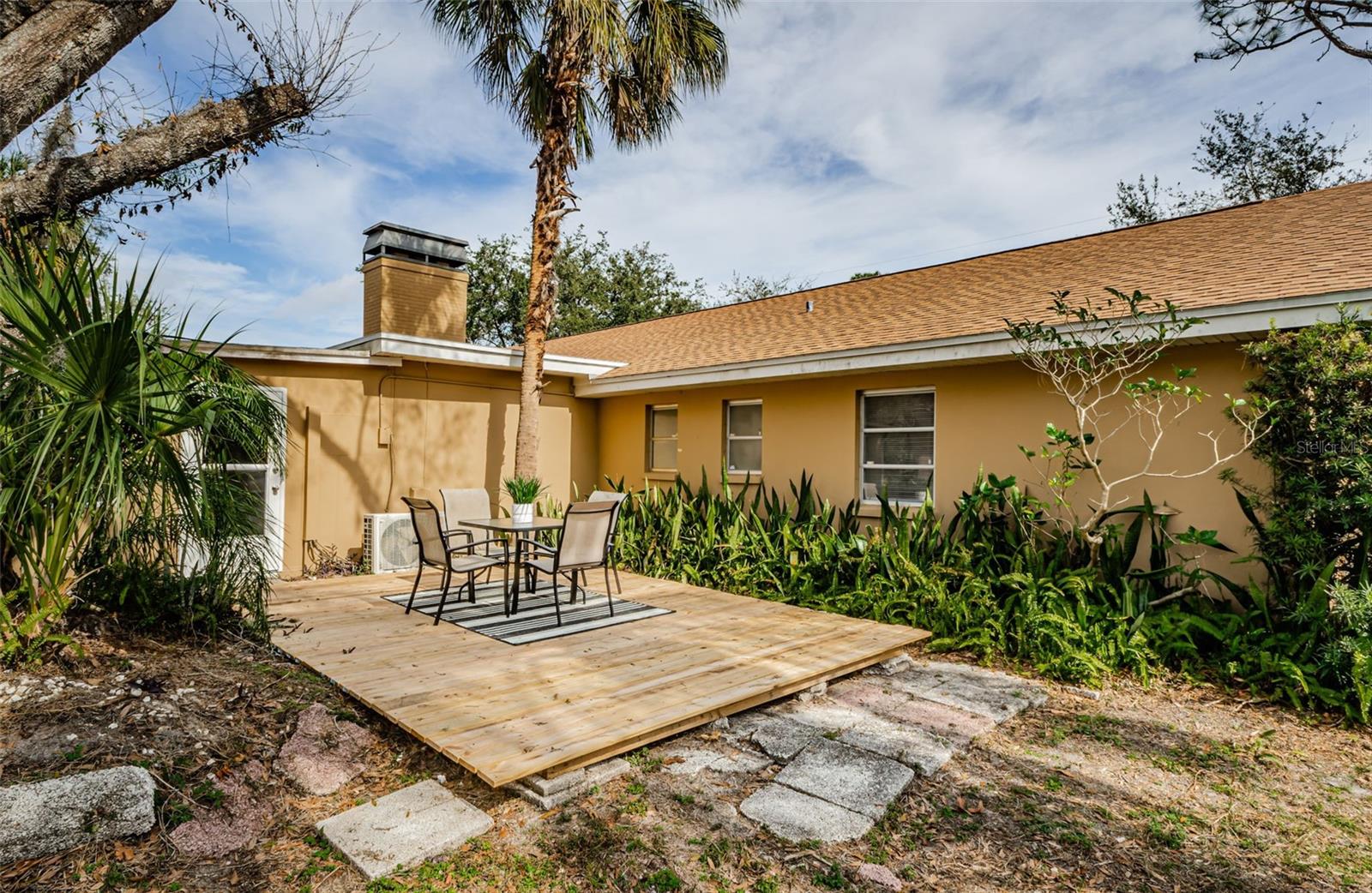 Listing photo id 34 for 12708 52nd Street