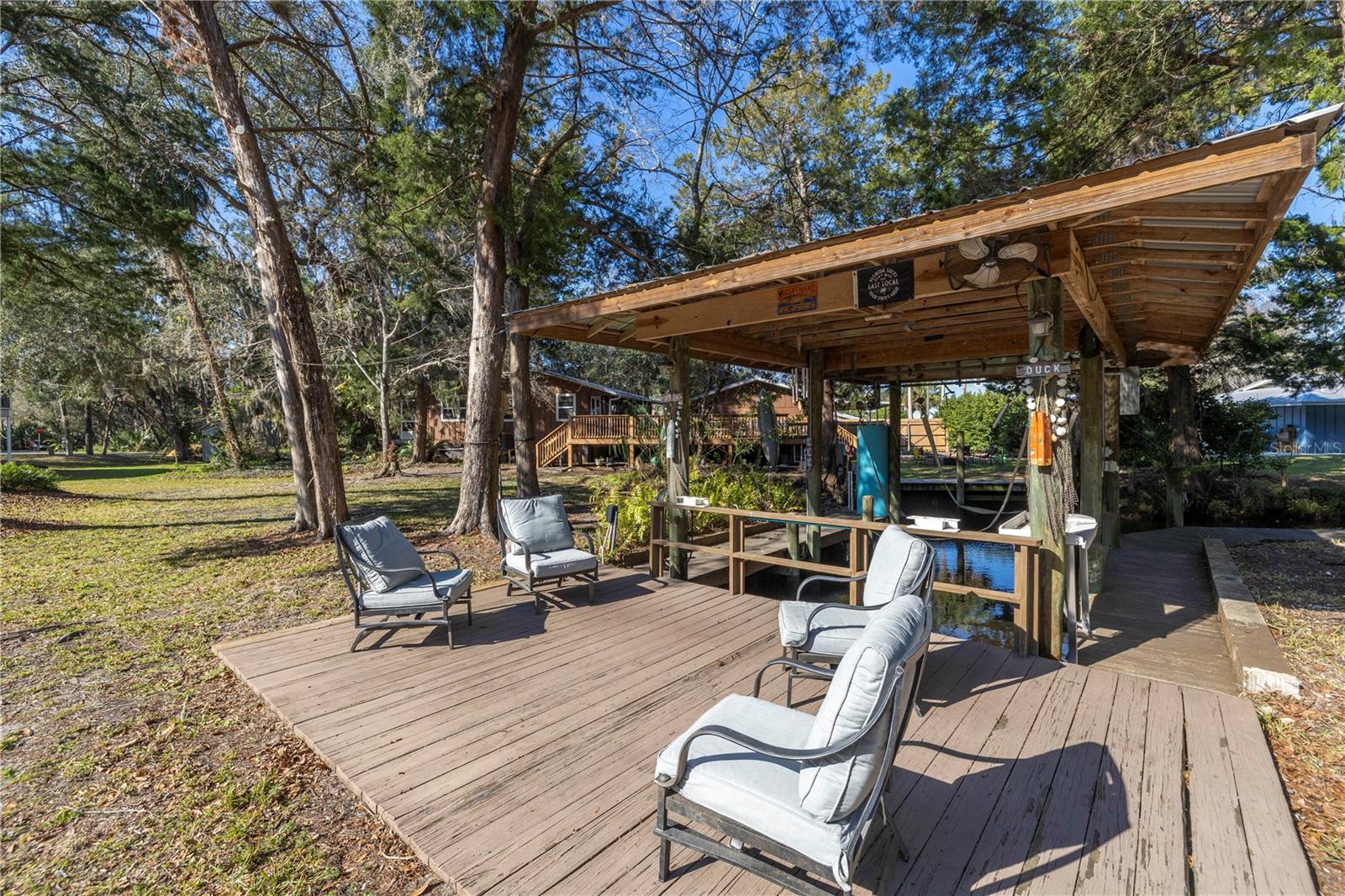 Listing photo id 74 for 5860 Mason Creek Road