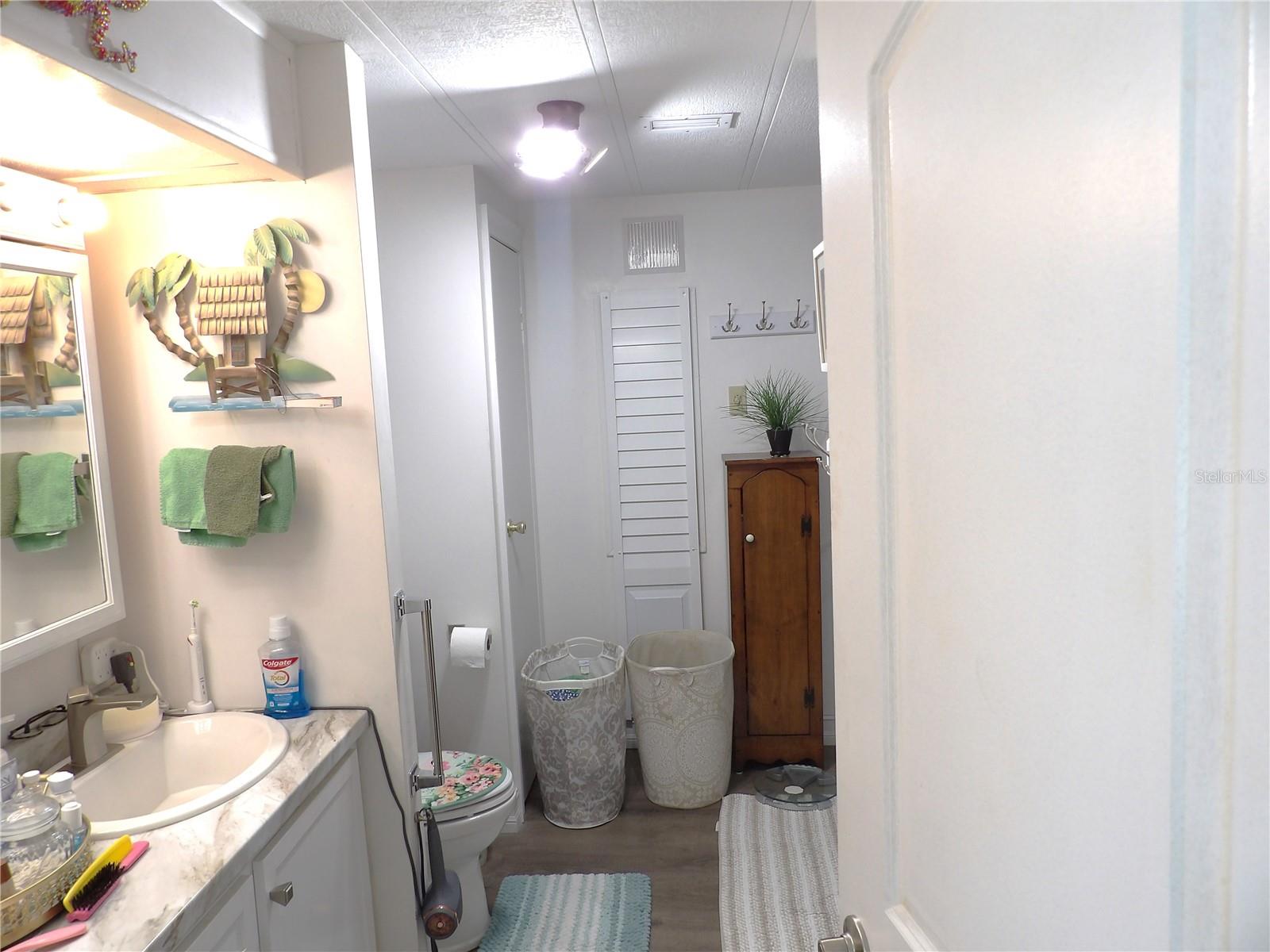 Image 33 of 51 For 7216 Mount Georgetown Drive Ne 555