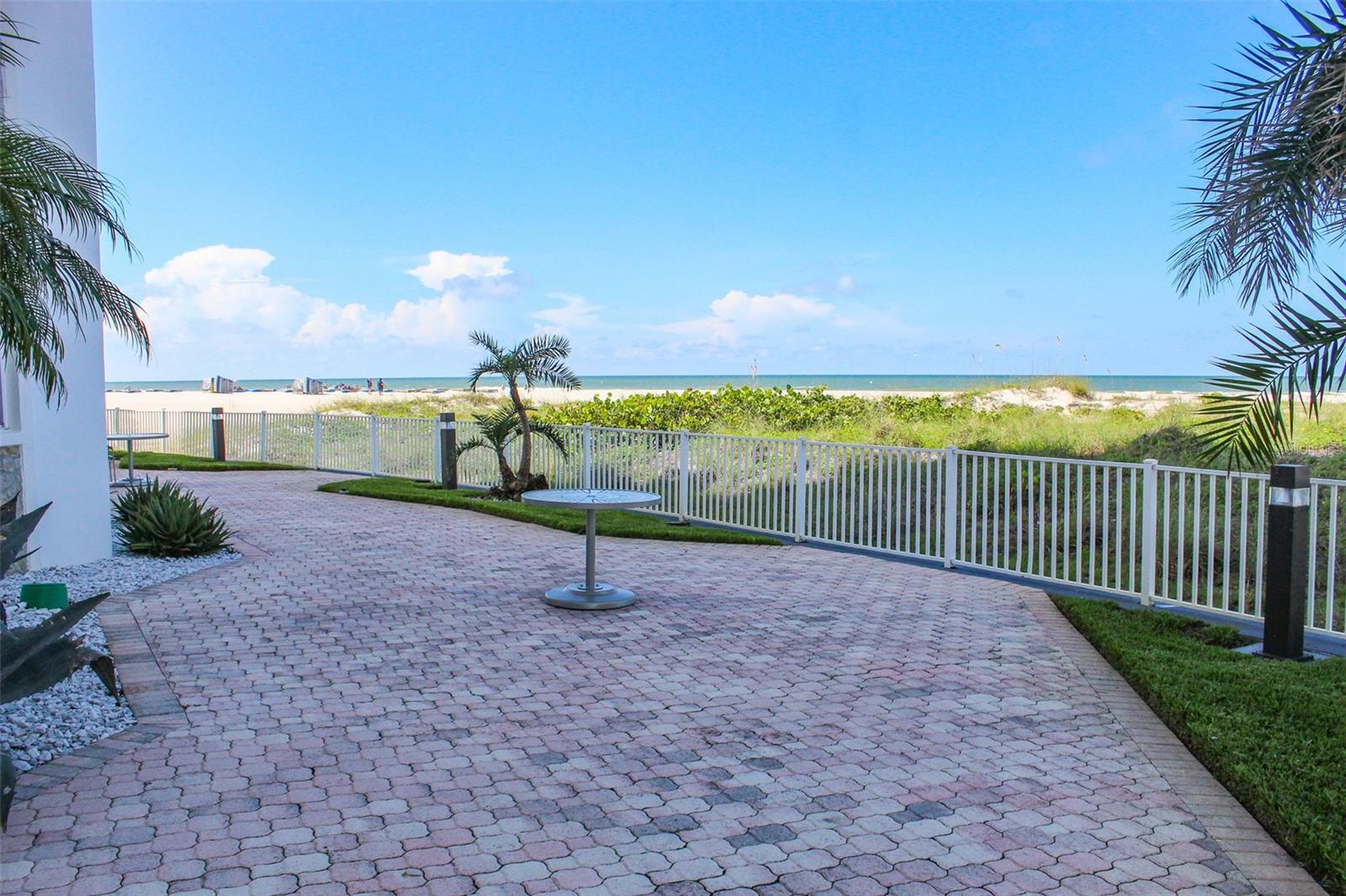 Image 60 of 75 For 4950 Gulf Boulevard 401