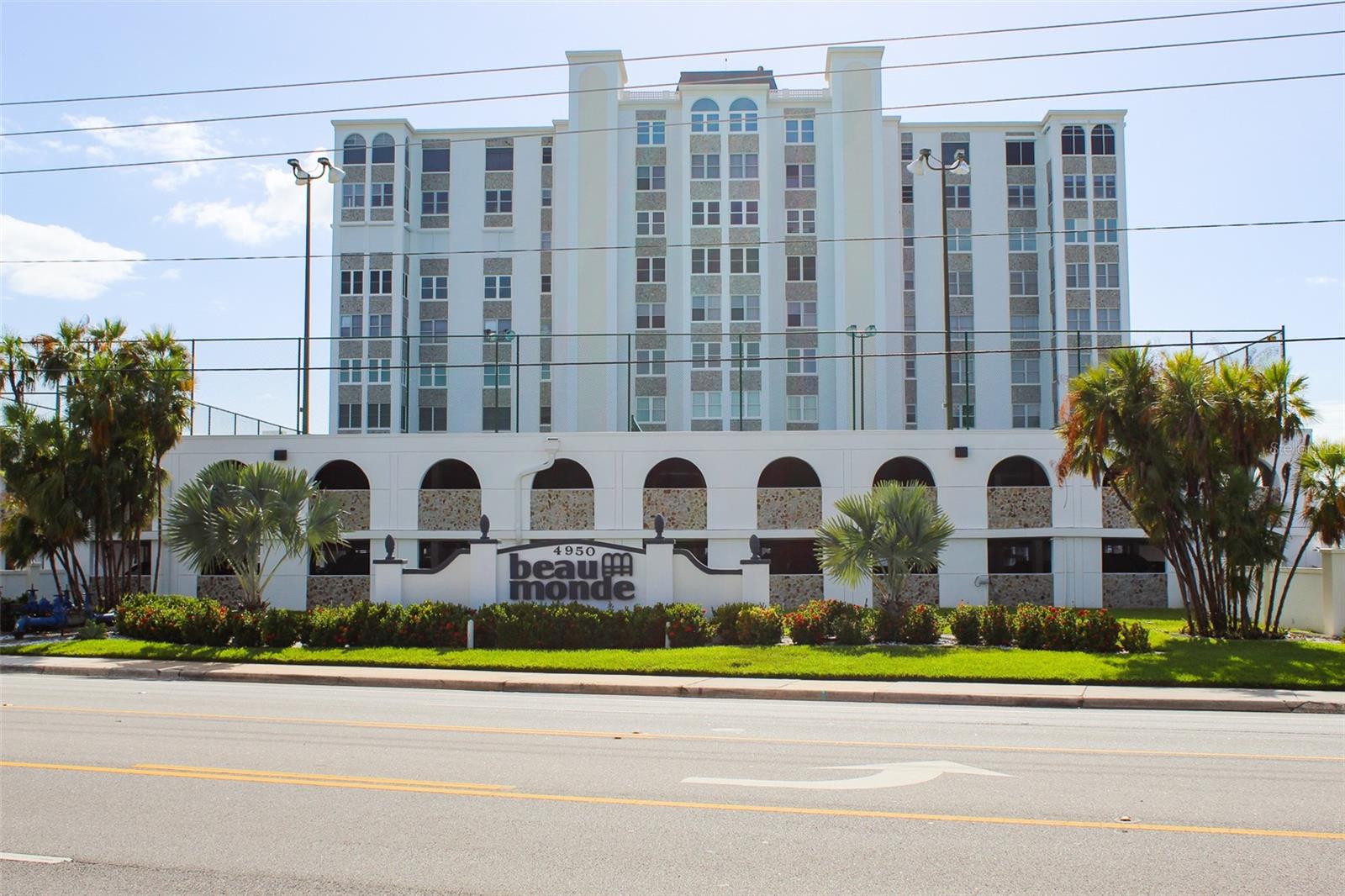 Image 71 of 75 For 4950 Gulf Boulevard 401