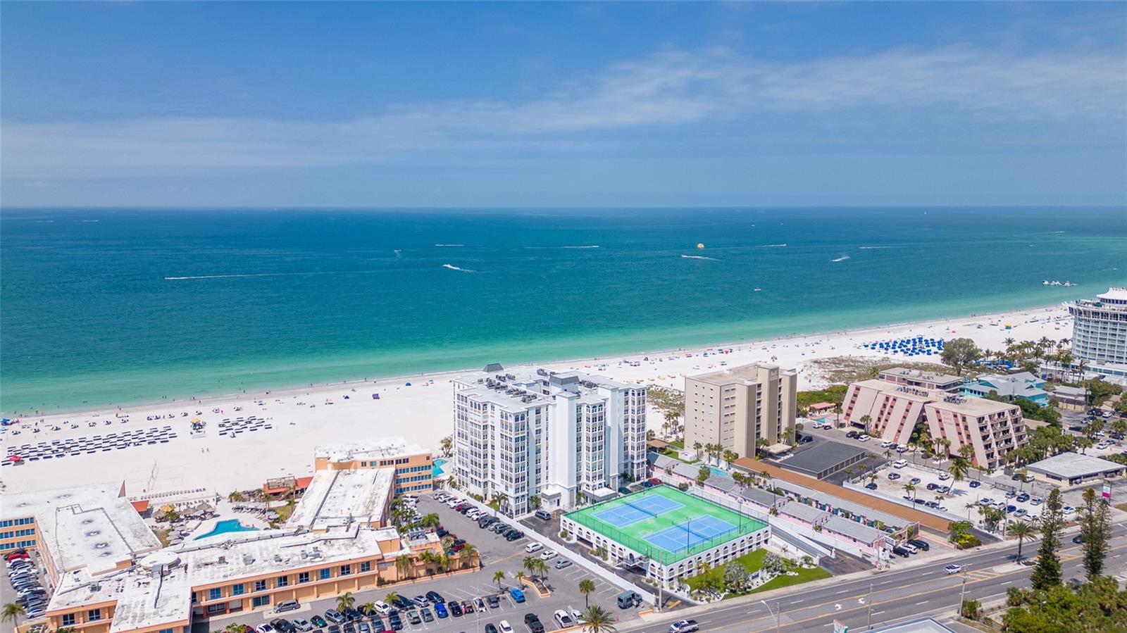 Listing photo id 71 for 4950 Gulf Boulevard 401