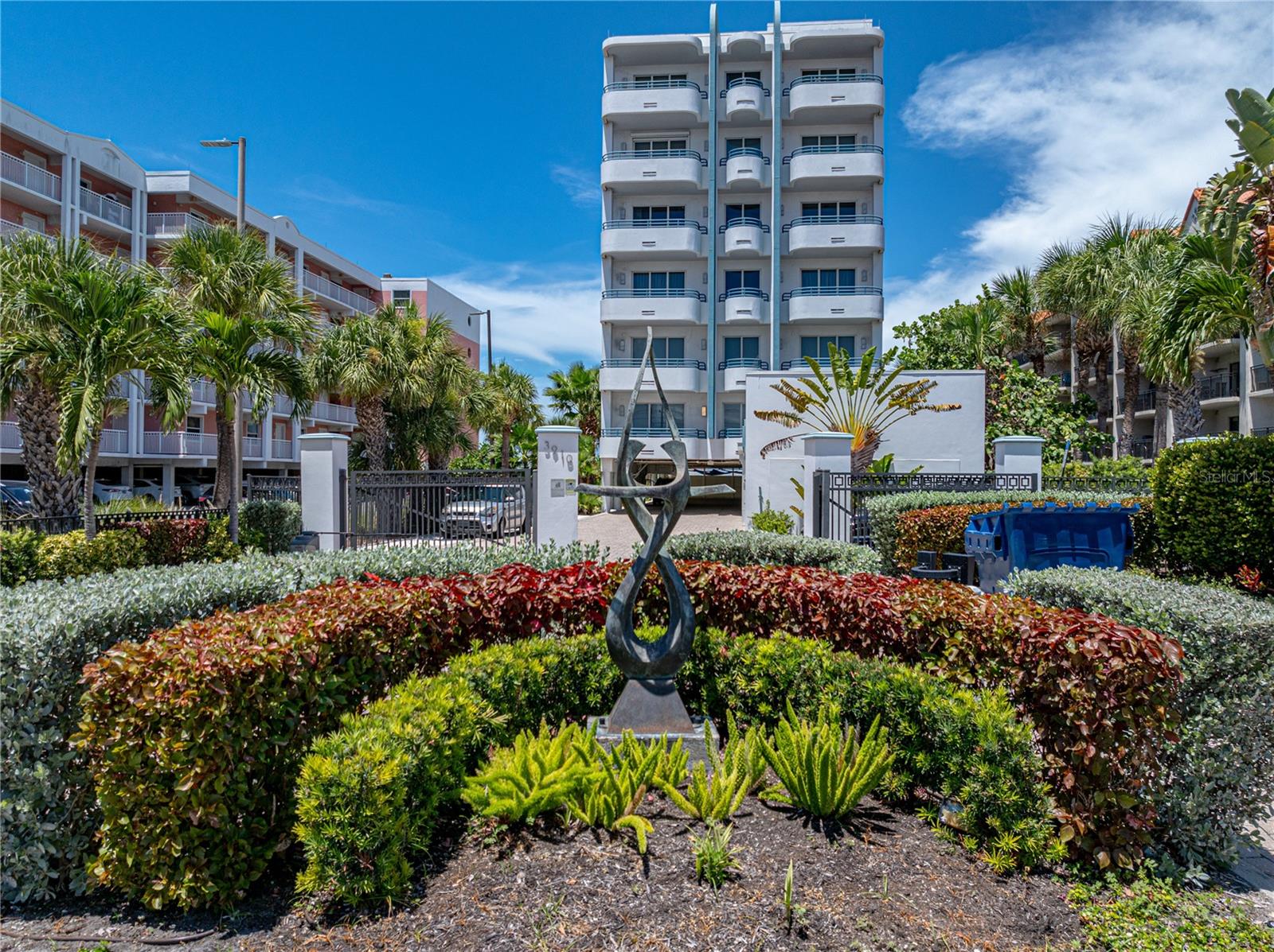 Listing photo id 97 for 3910 Gulf Boulevard 400