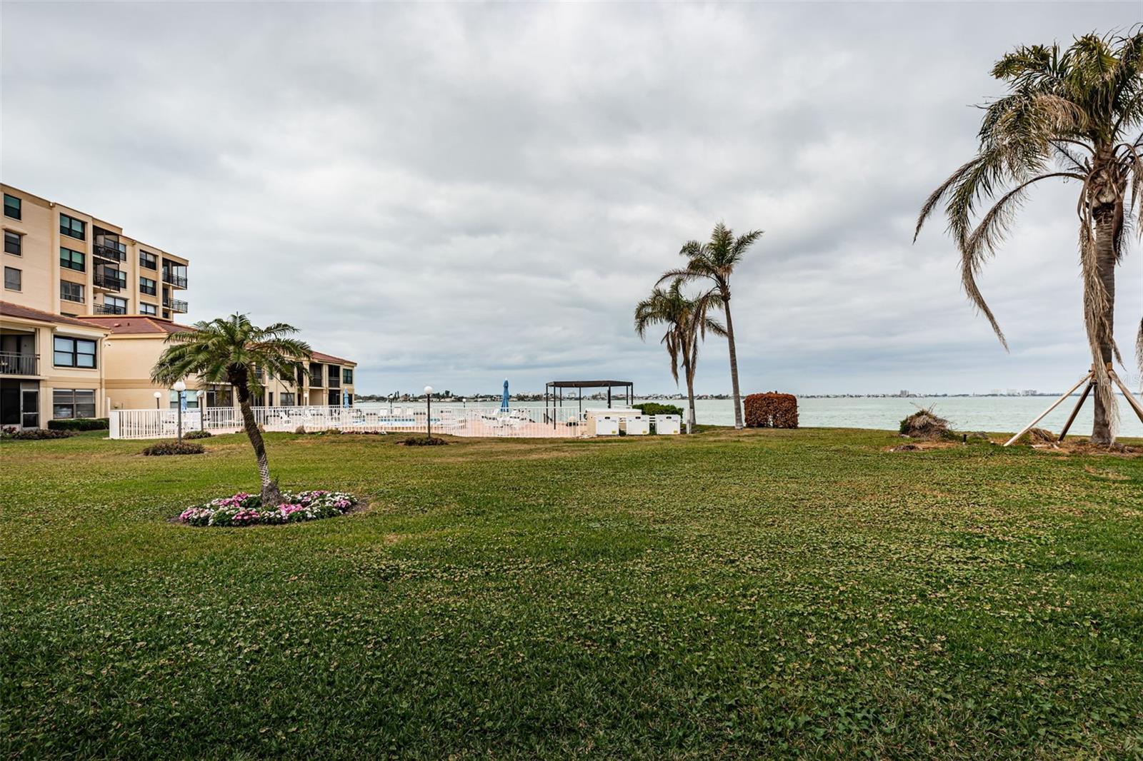 Image 30 of 38 For 6145 Sun Boulevard 103