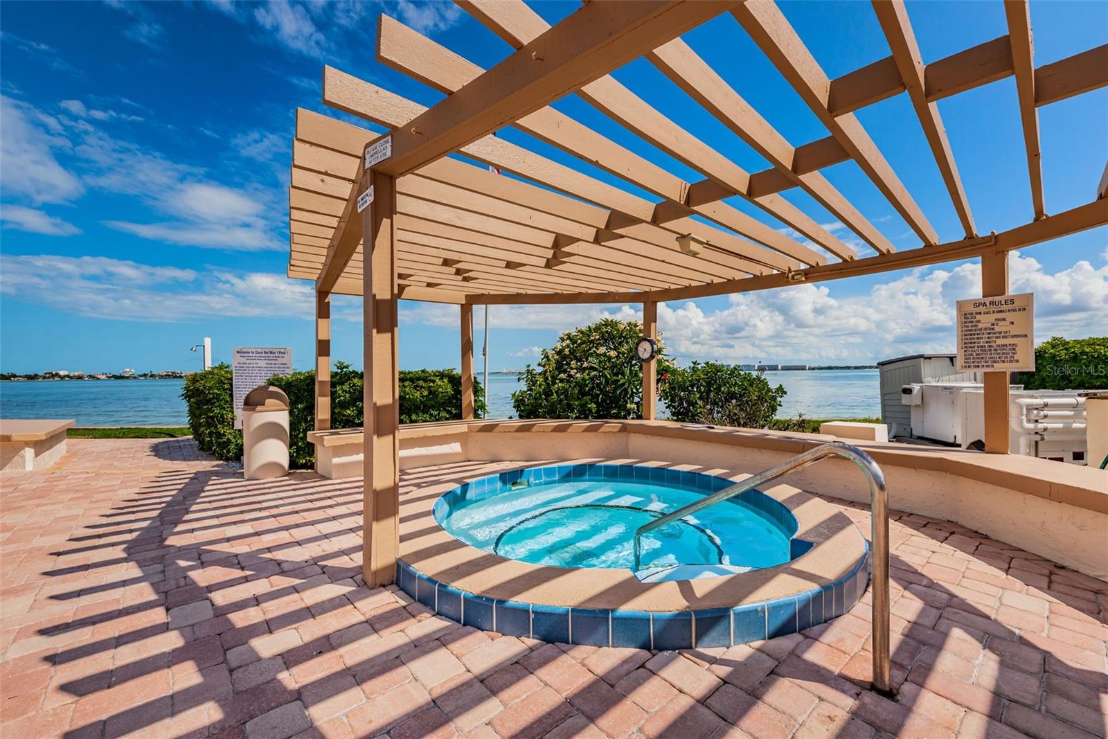 Image 36 of 38 For 6145 Sun Boulevard 103