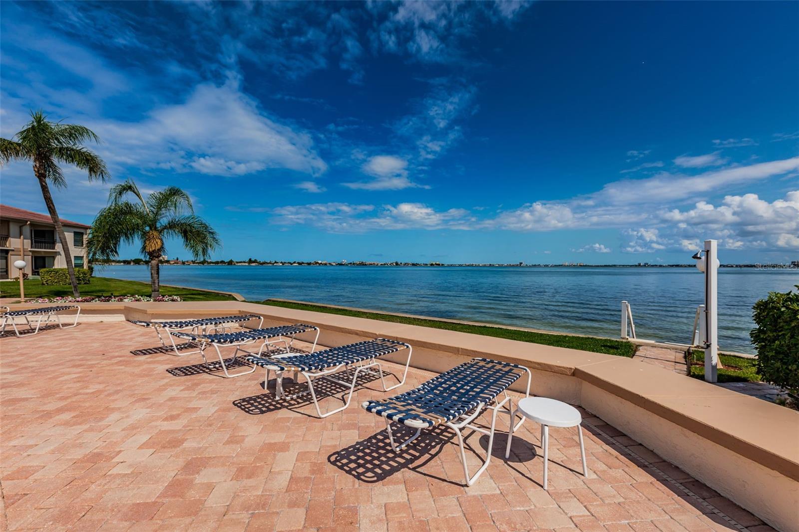 Image 37 of 38 For 6145 Sun Boulevard 103