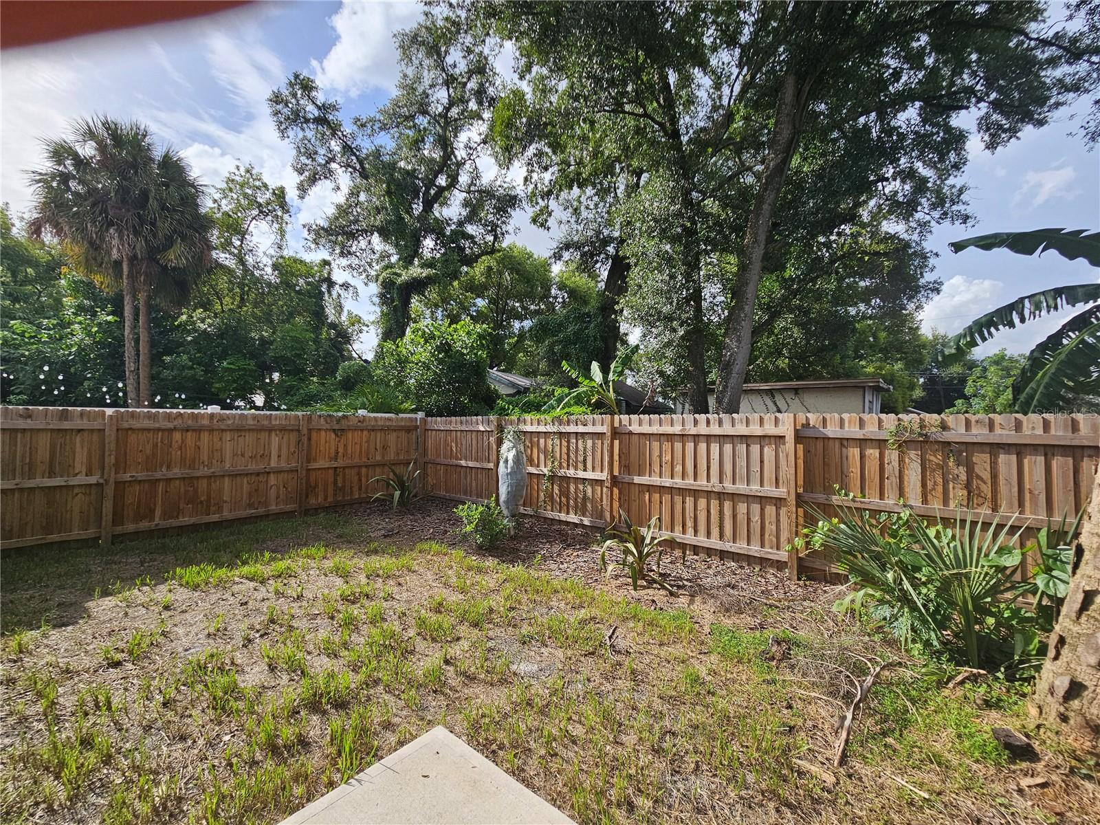 Listing photo id 13 for 2312 22nd Avenue