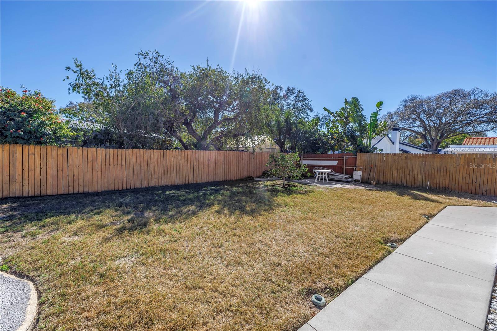 Listing photo id 51 for 8418 Flagstone Drive