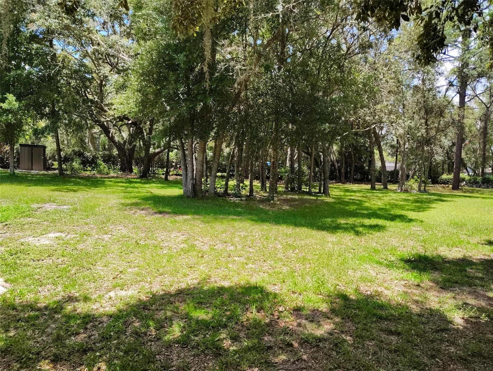 Listing photo id 57 for 6279 Appomattox Lane