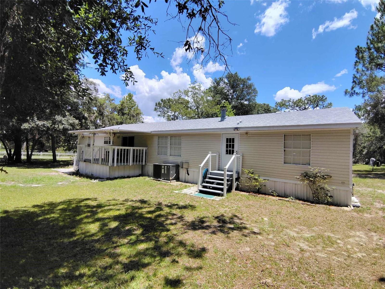 Listing photo id 60 for 6279 Appomattox Lane