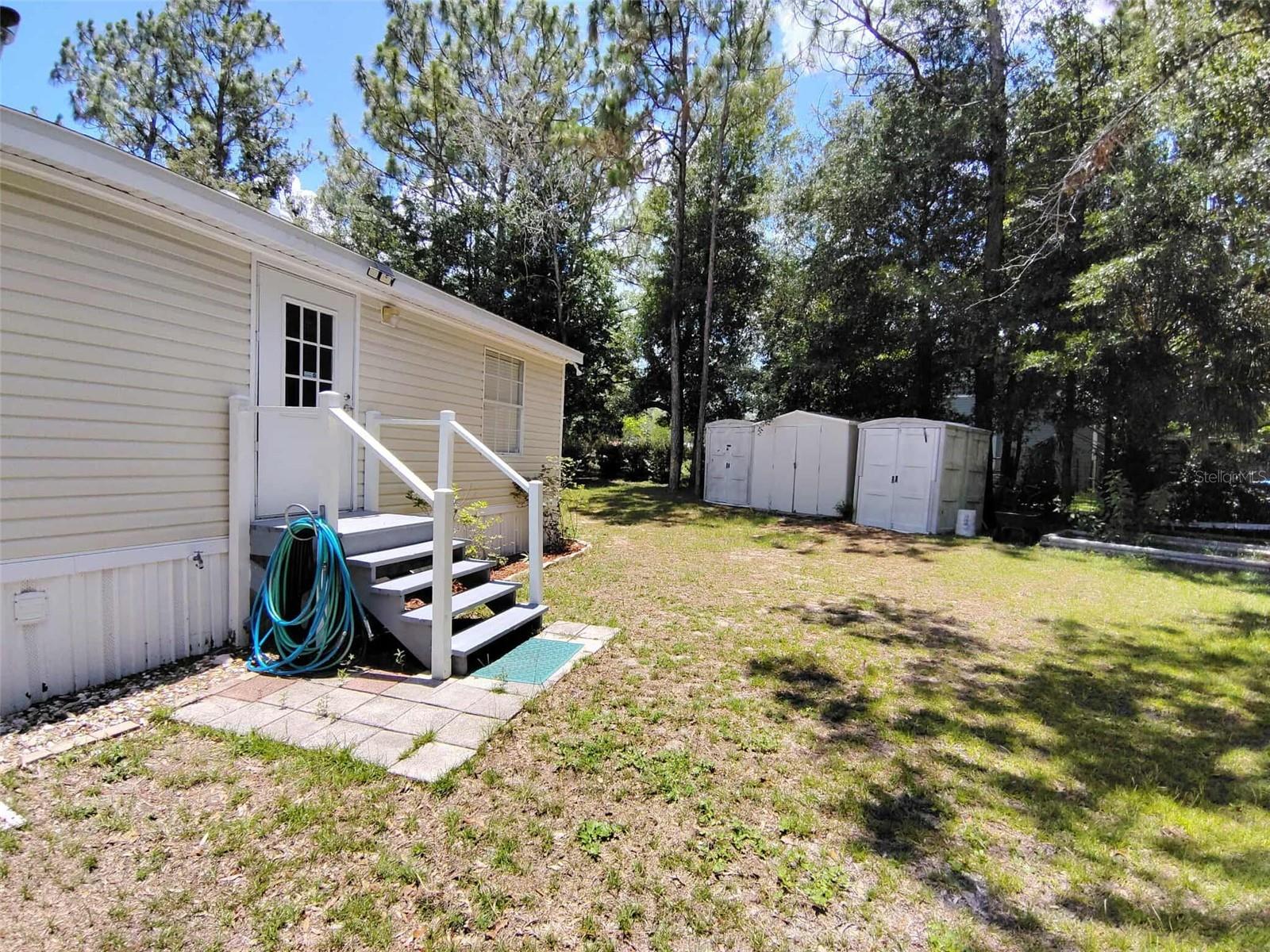 Listing photo id 62 for 6279 Appomattox Lane