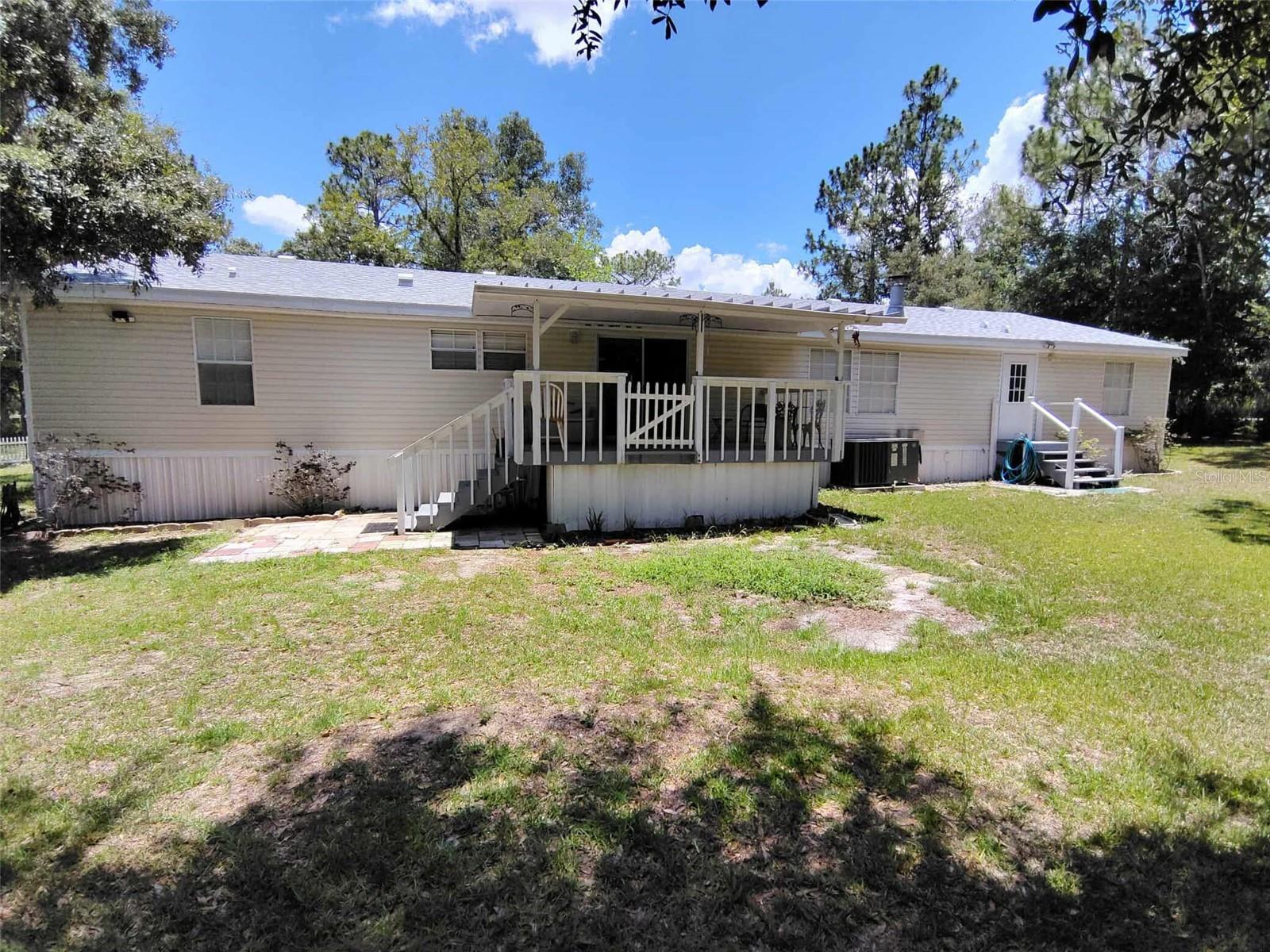 Listing photo id 65 for 6279 Appomattox Lane