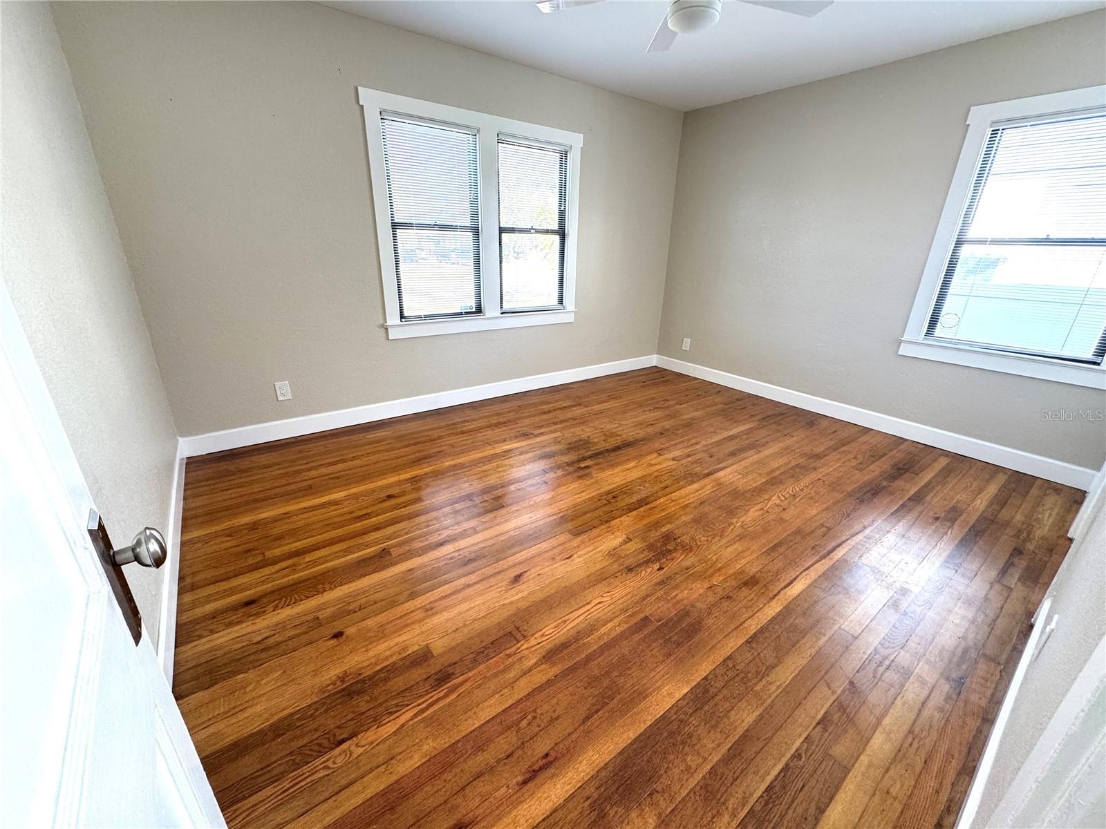 Image 11 of 23 For 2720 9th Avenue N